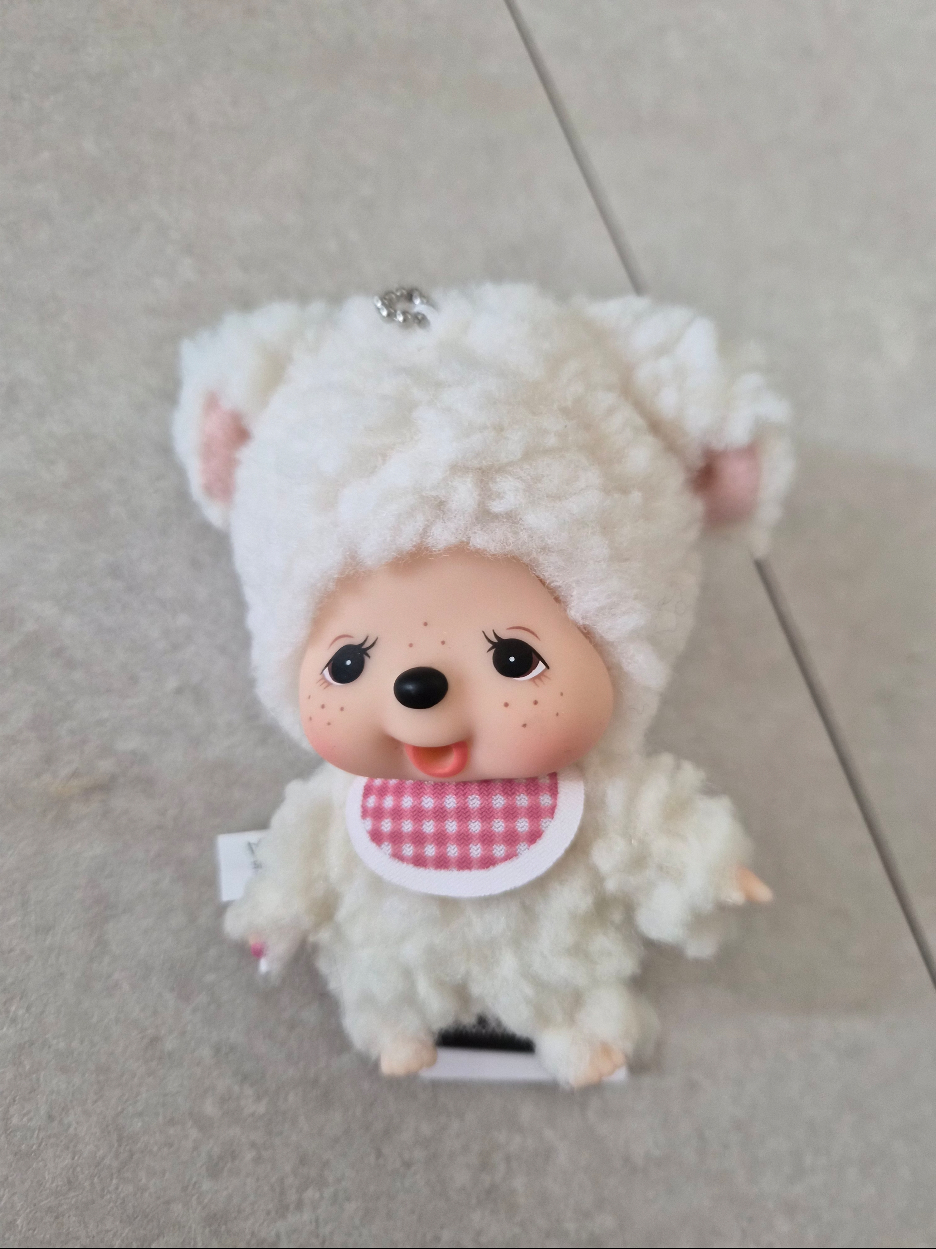Monchhichi Chamu Keychain 착용 스타일