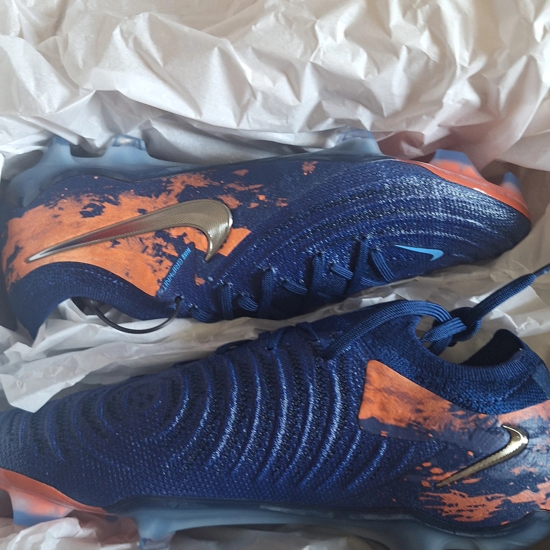 Nike Phantom GX 2 Elite Erling Haaland Force9 FG Blue Void Chrome 착용 스타일