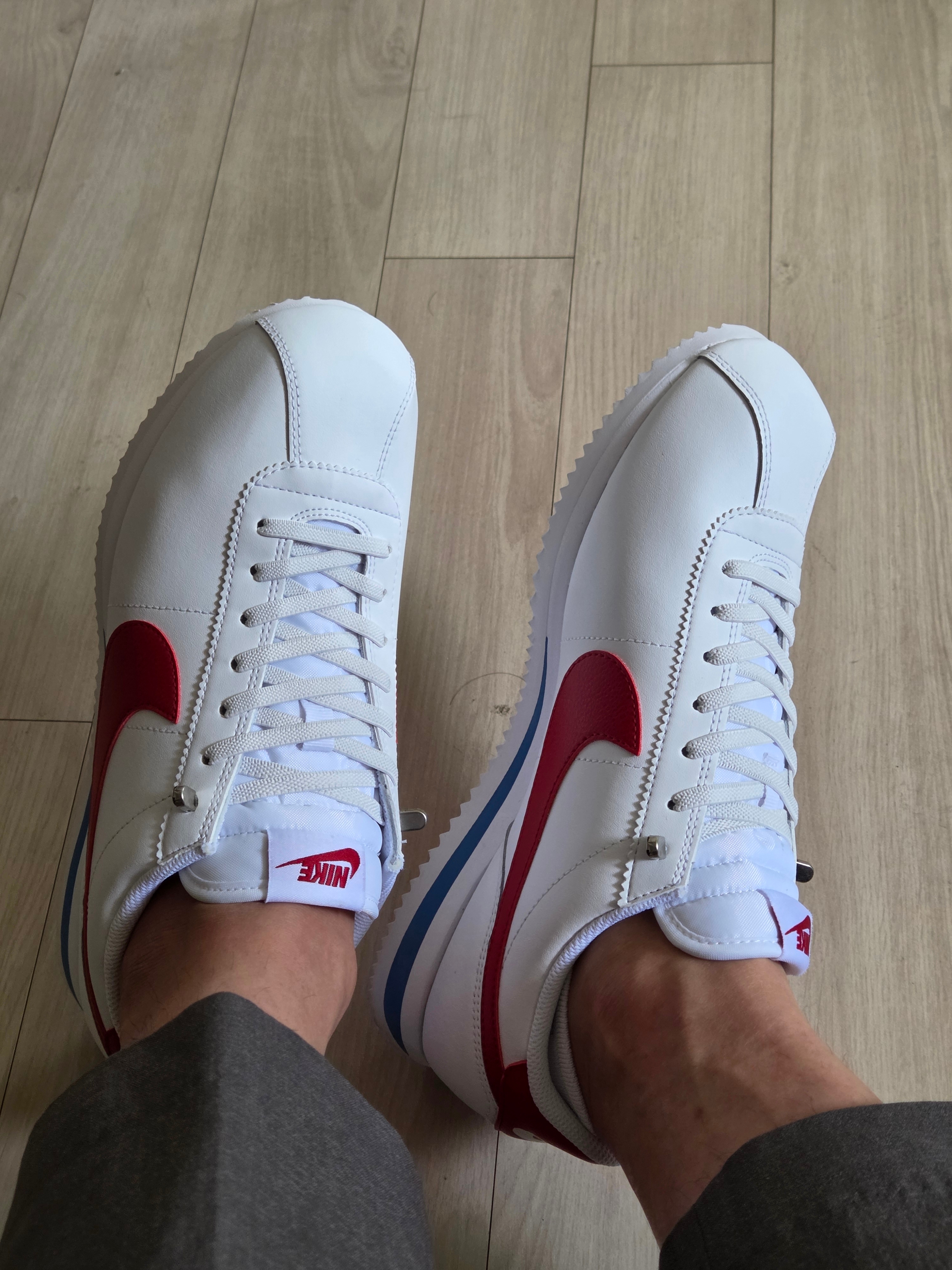 Nike Cortez White Varsity Blue 착용 스타일