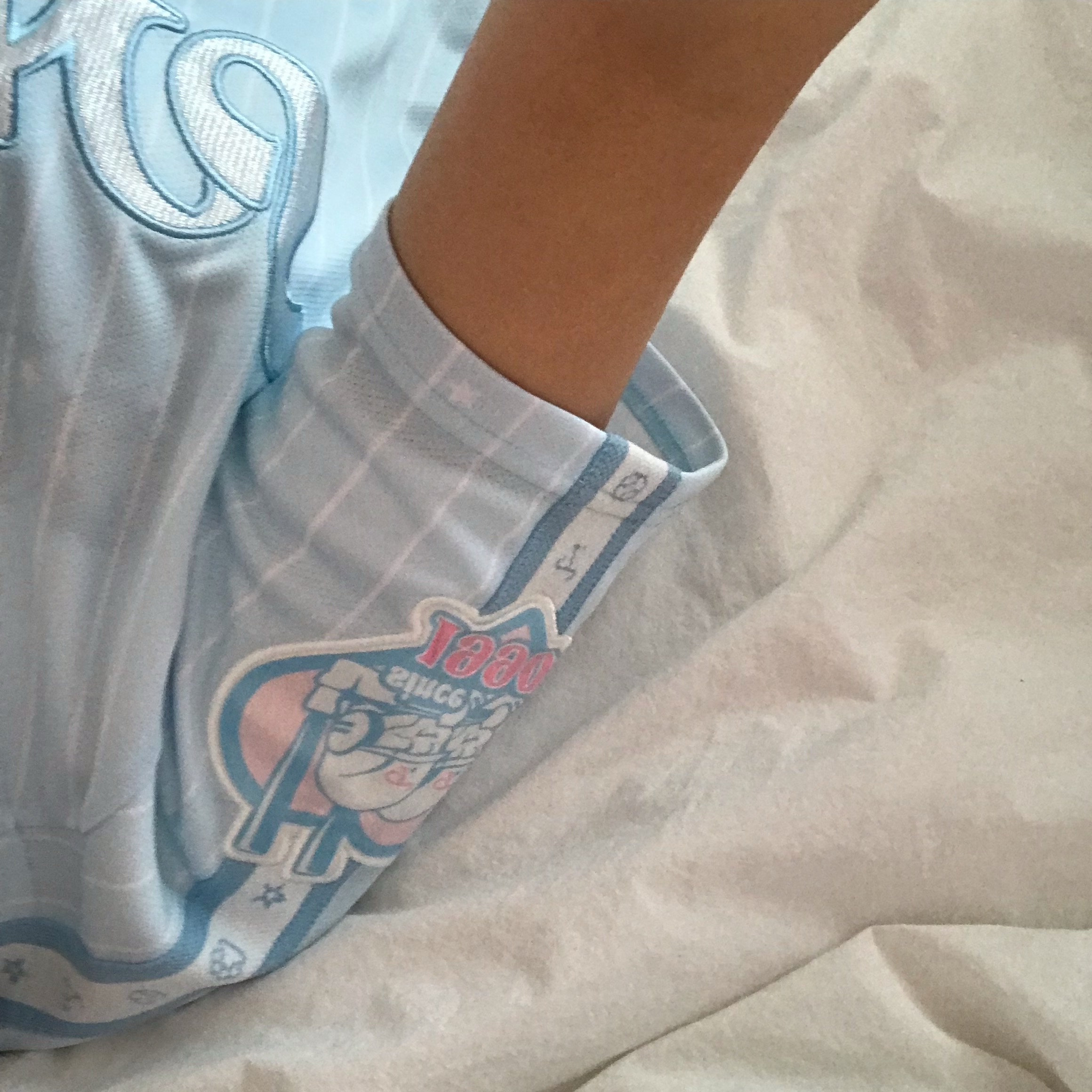 LG Twins X Bloomingtale Baseball Jersey Sky Blue 착용 스타일 - 3