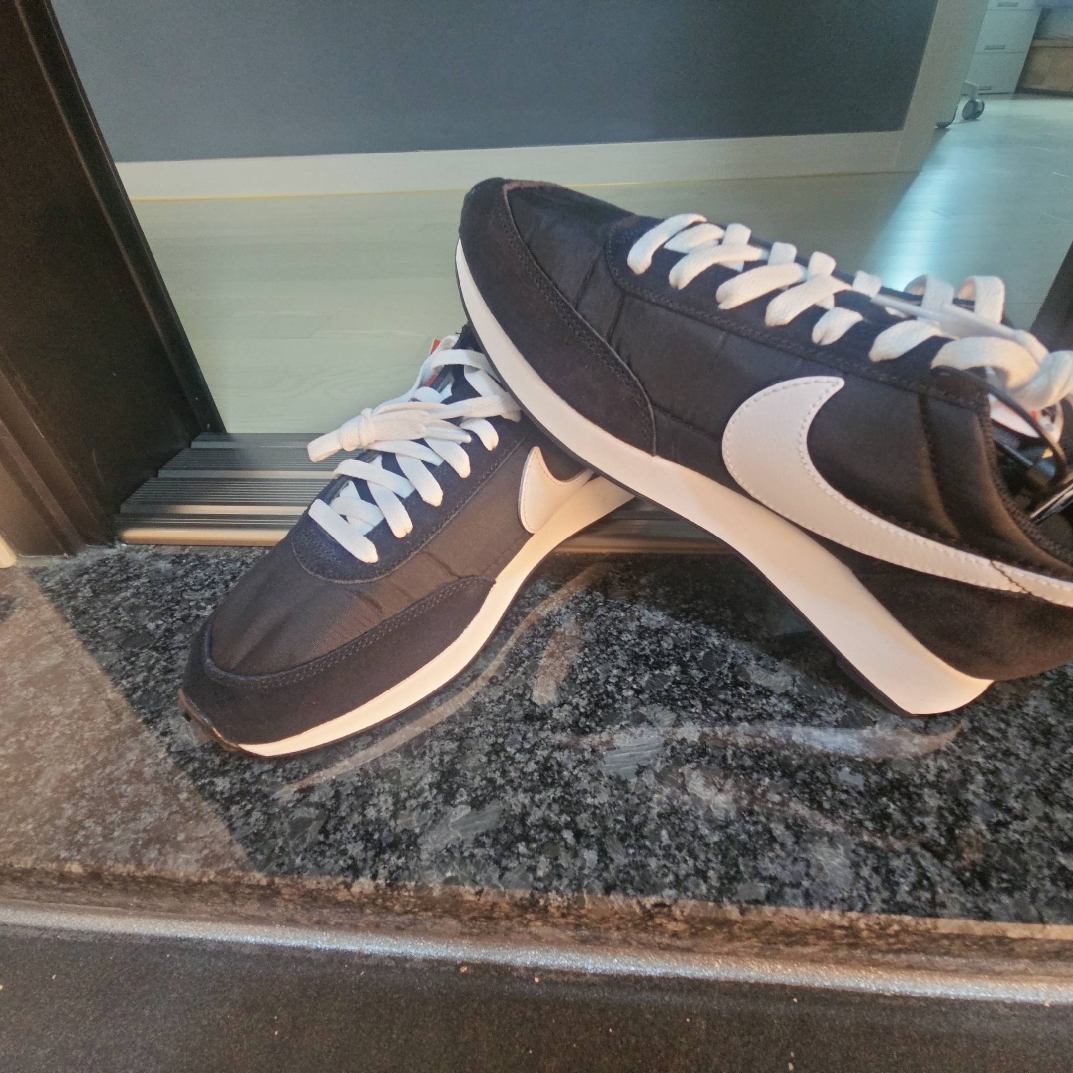Nike Air Tailwind 79 Black White 착용 스타일