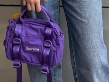 Supreme Mini Duffle Bag Purple - 26SS 착용 스타일 - 1