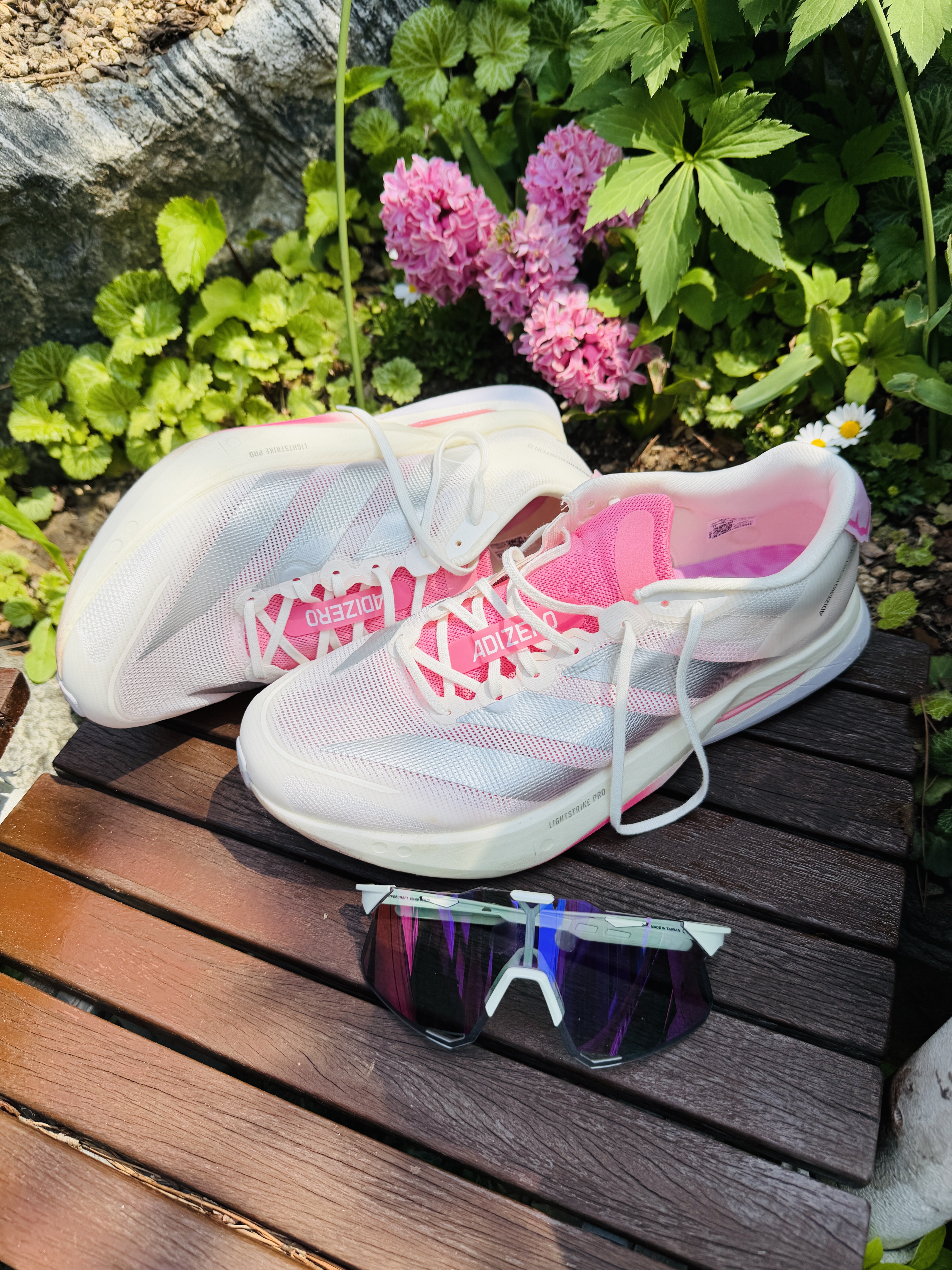 Adidas Adizero Boston 13 Off White Lucid Orange, 100% Hypercraft LE Bastille Blue Mirror Photochromic Lens 착용 스타일