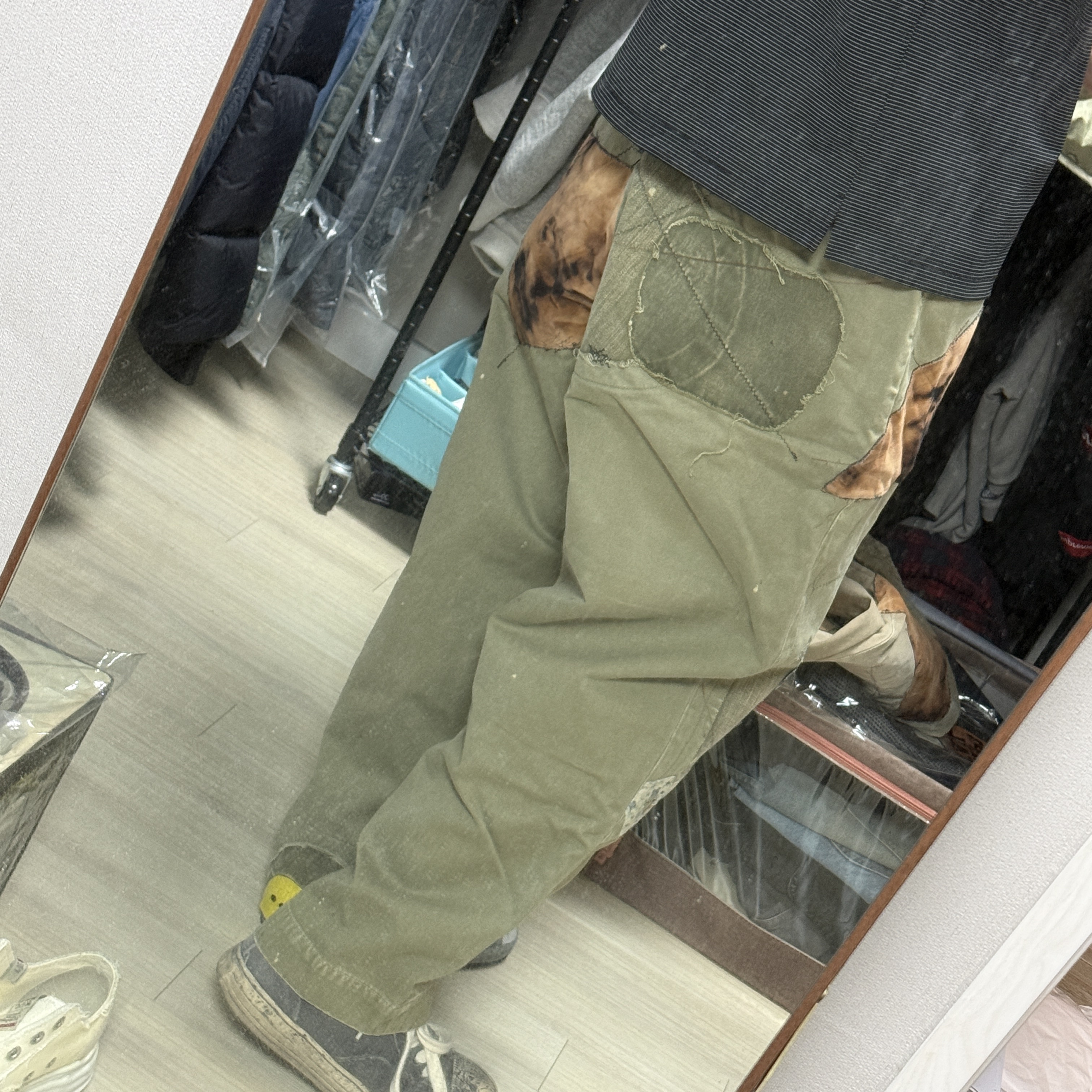 Kapital Katsuragi High Waist Neem Pants Khaki 착용 스타일 - 3