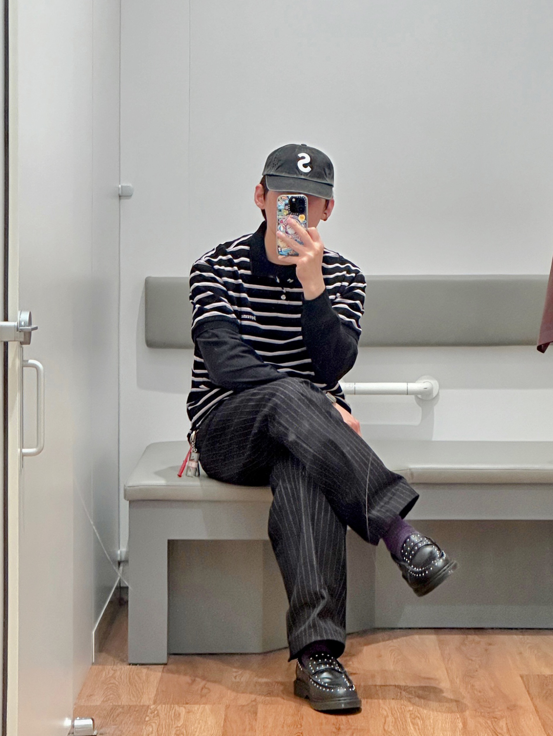 Supreme Washed Stripe Polo Black - 26SS 착용 스타일