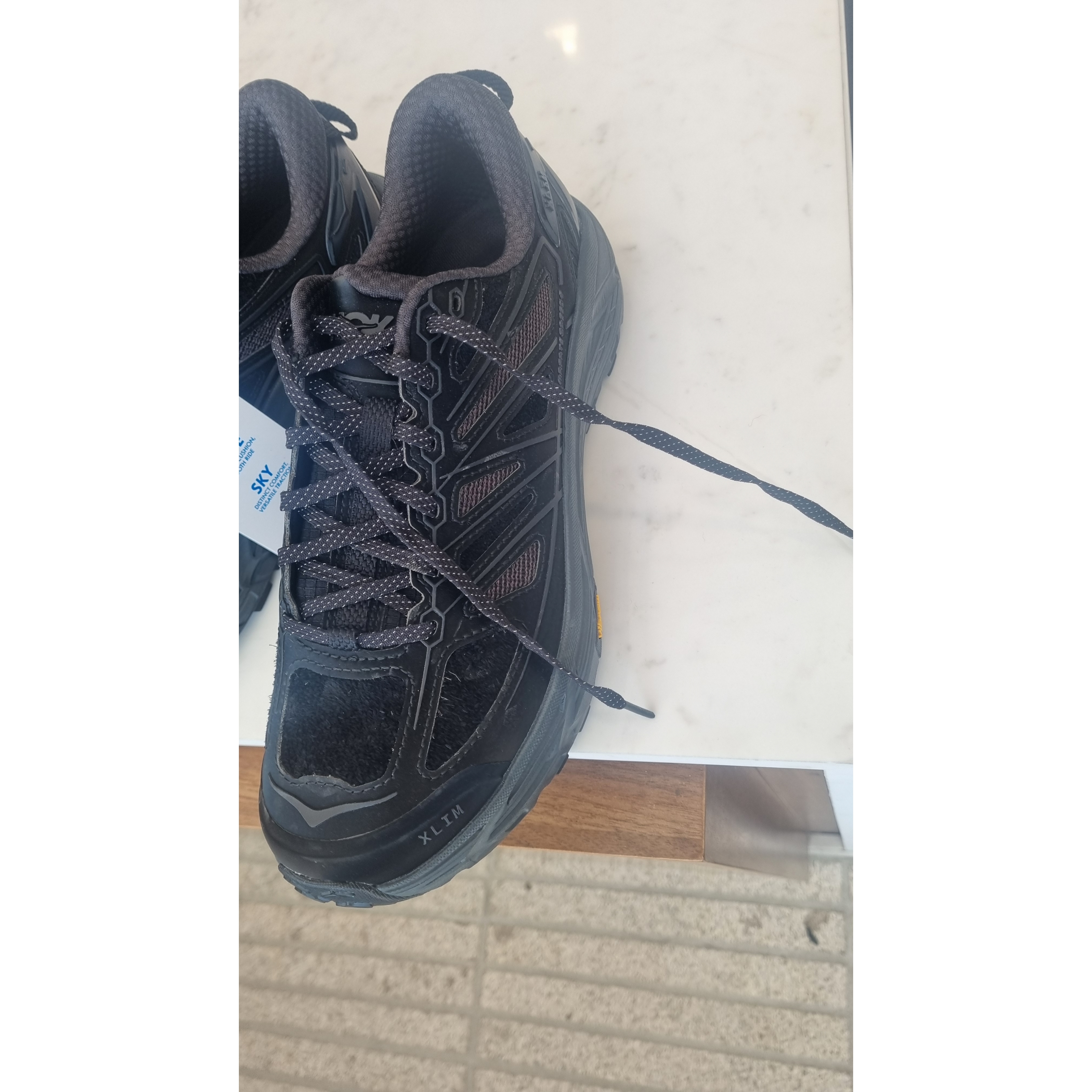 Hoka x Xlim Mafate Speed 2 TS Black Charcoal, Hoka x Xlim Mafate Speed 2 TS Cobalt Blue 착용 스타일 - 2