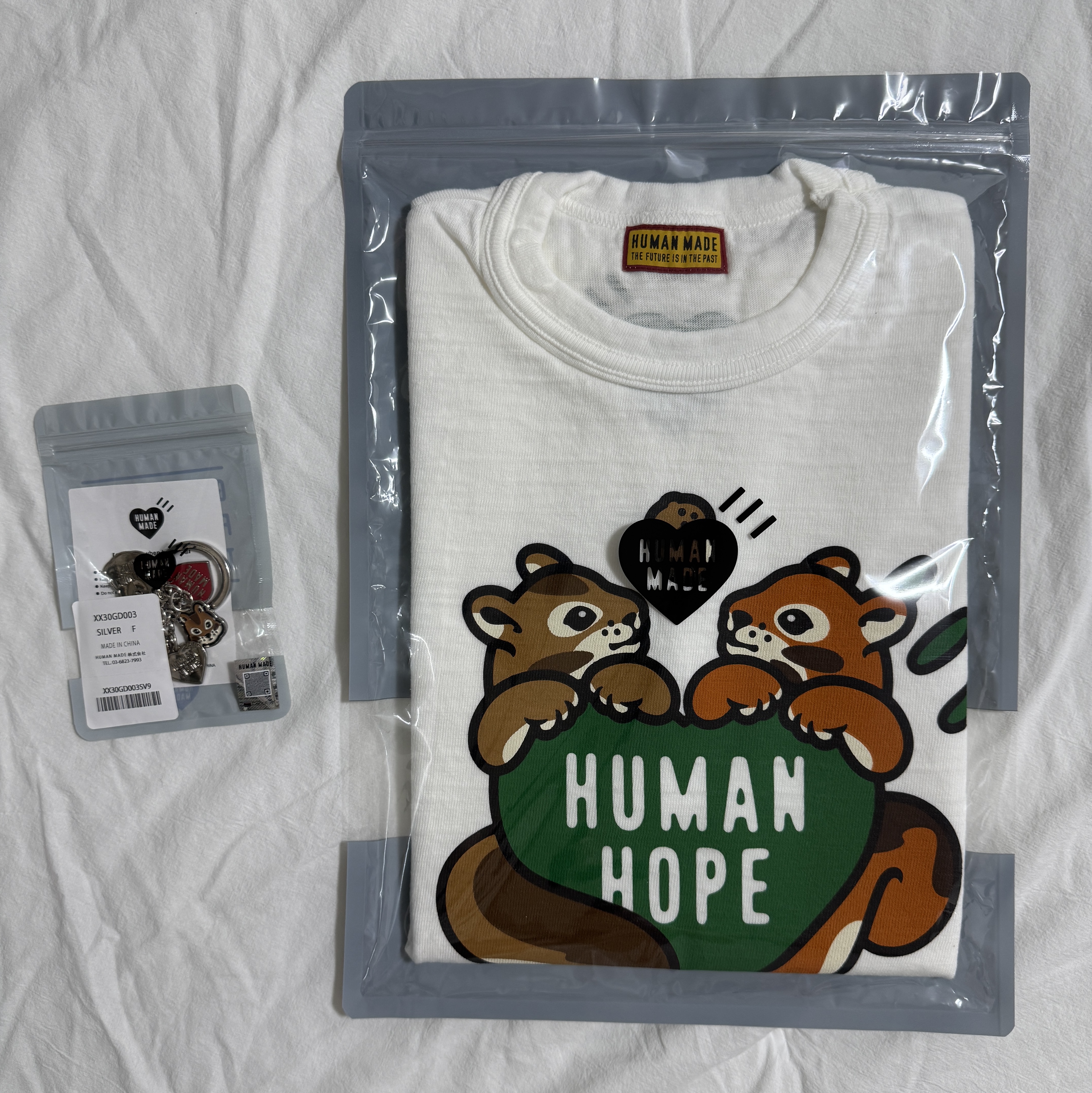 Human Made Human Hope Graphic T-Shirt White 착용 스타일 - 3