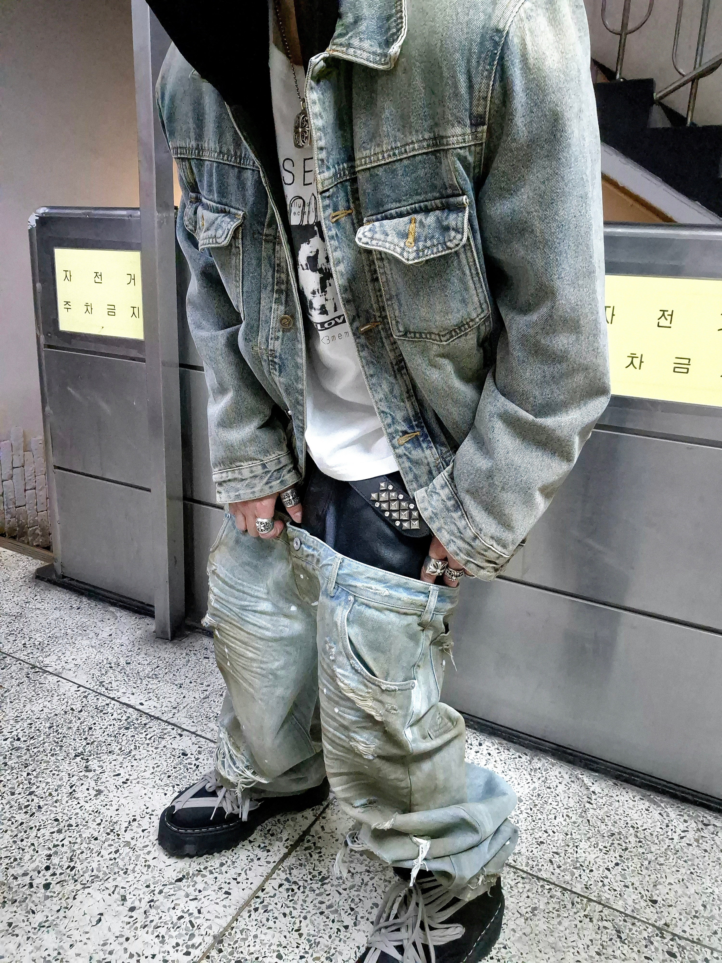 Dr. Martens x Rick Owens 1460 Quad Sole Mega Lace Boots Black 착용 스타일