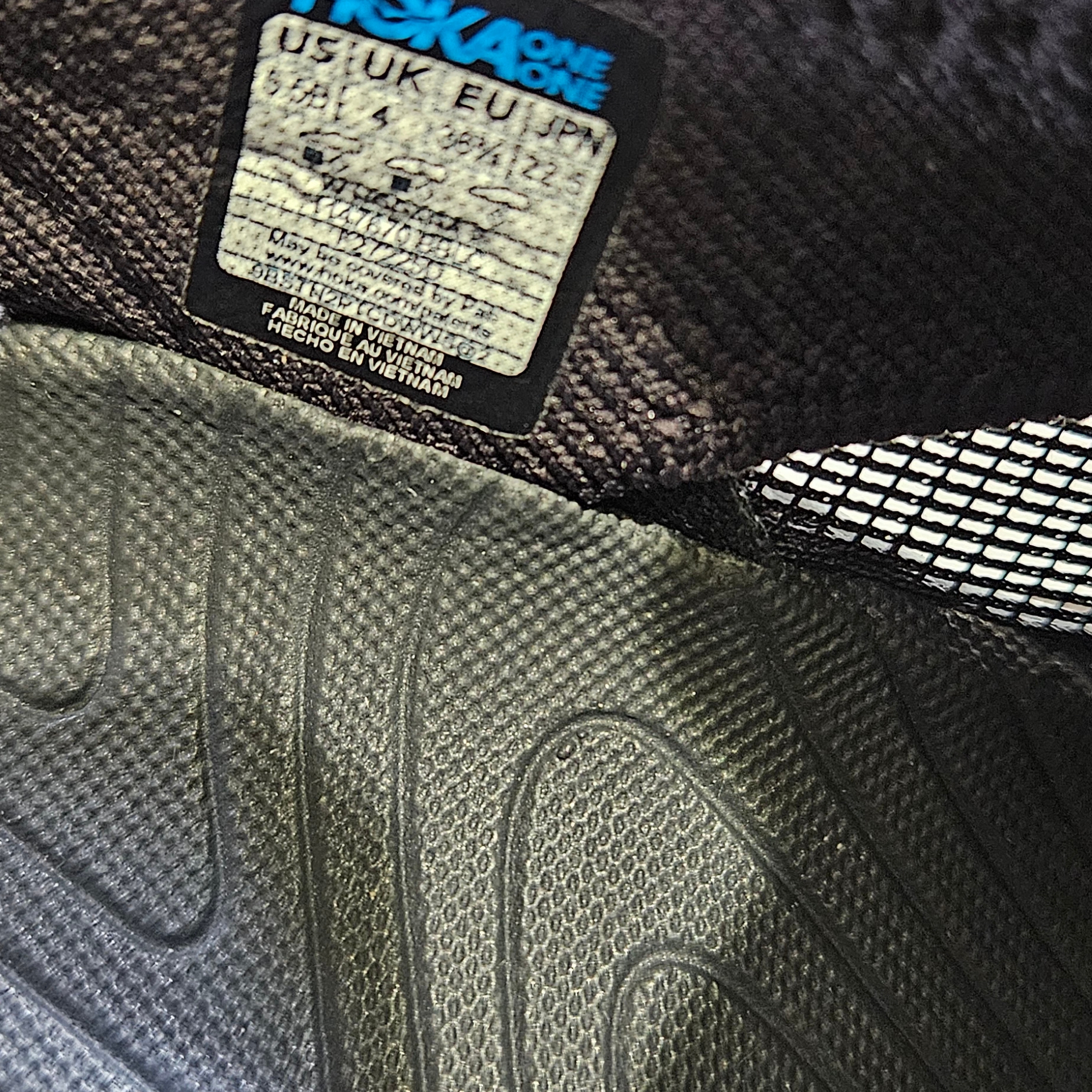 (W) Hoka Hopara 2 Black 착용 스타일 - 4