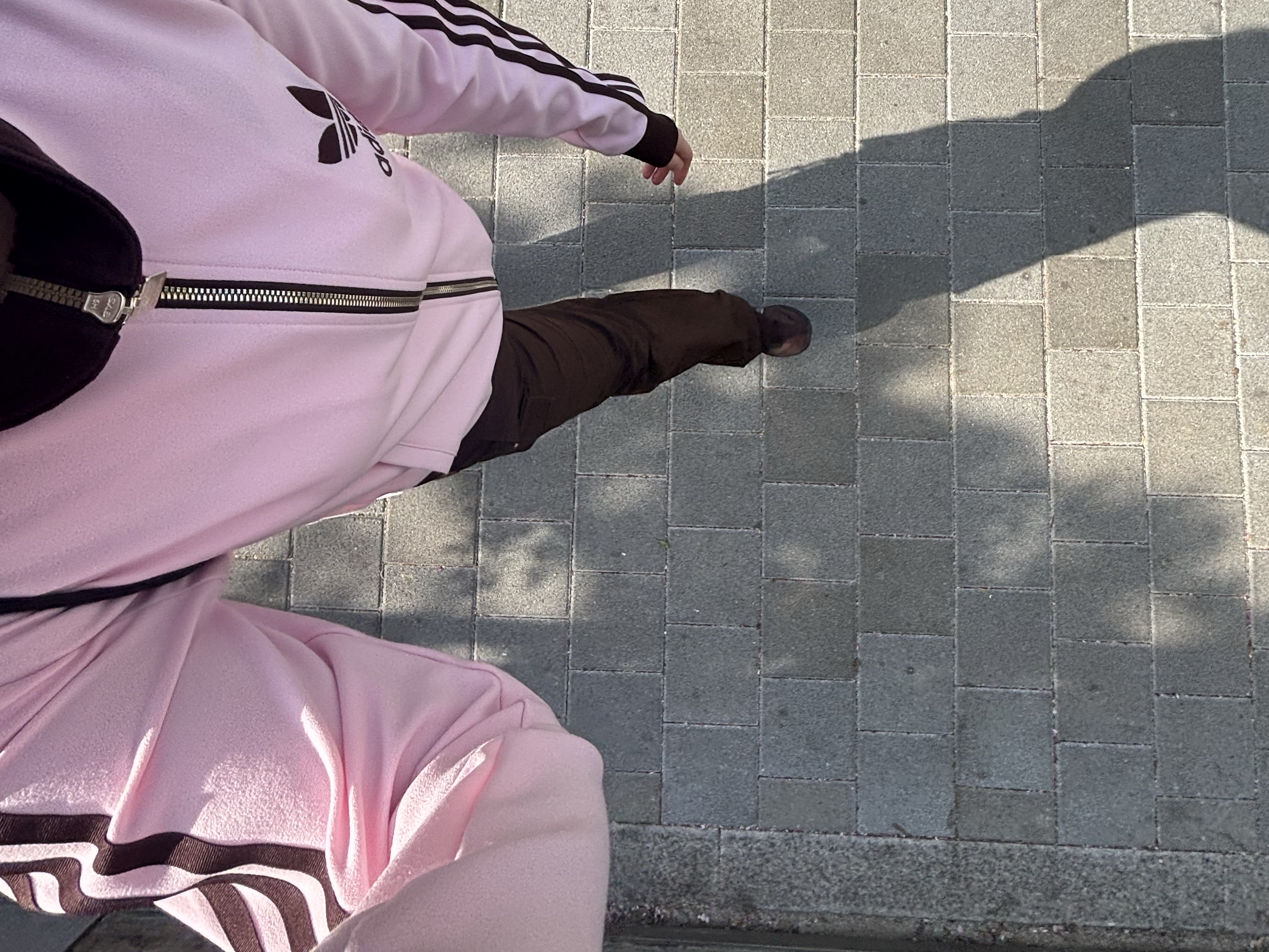 (W) Adidas Originals Beckenbauer Track Jacket Clear Pink - US Sizing 착용 스타일