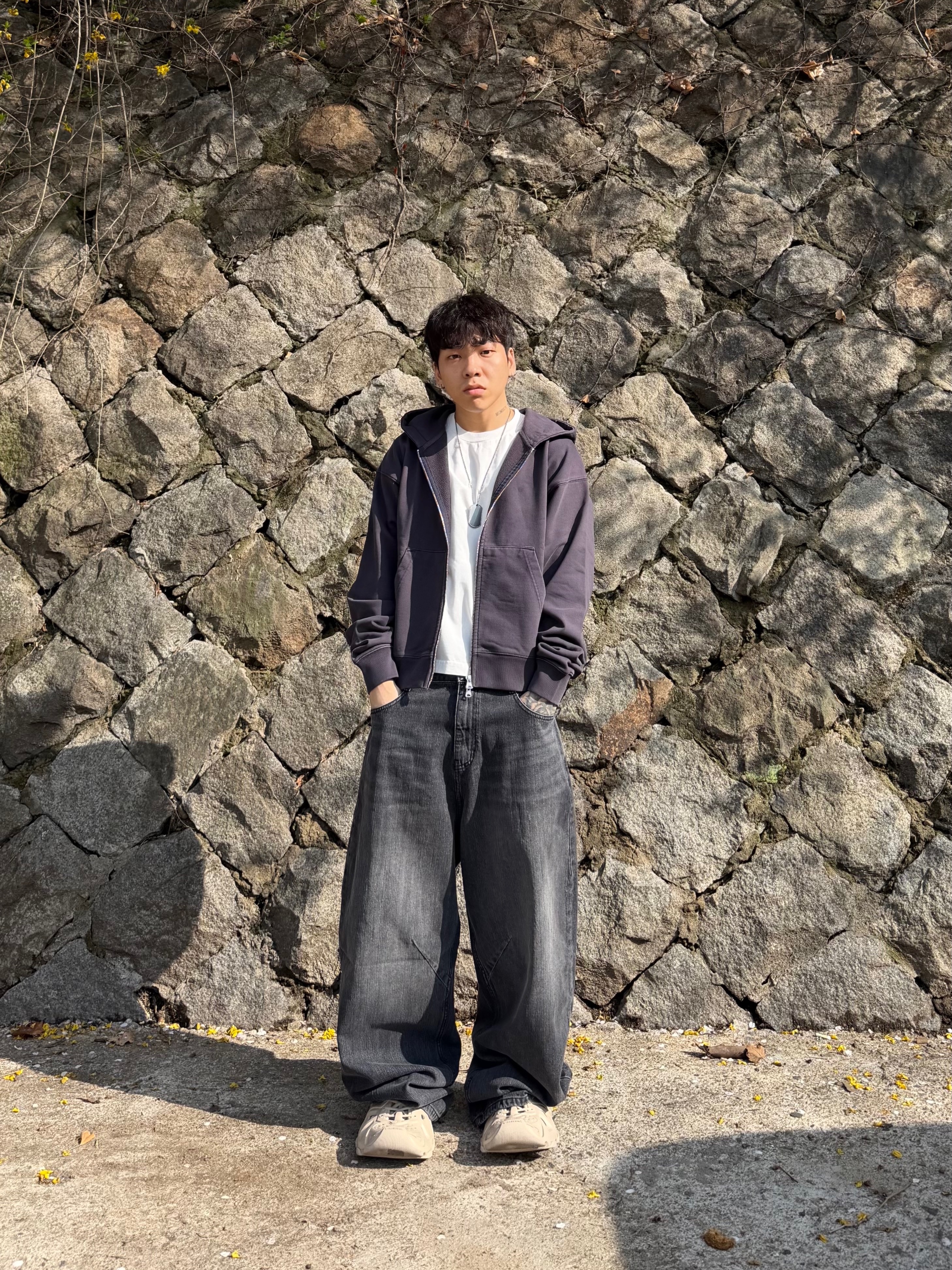Balenciaga HD Lace-Up Sneakers Nude 착용 스타일 - 4