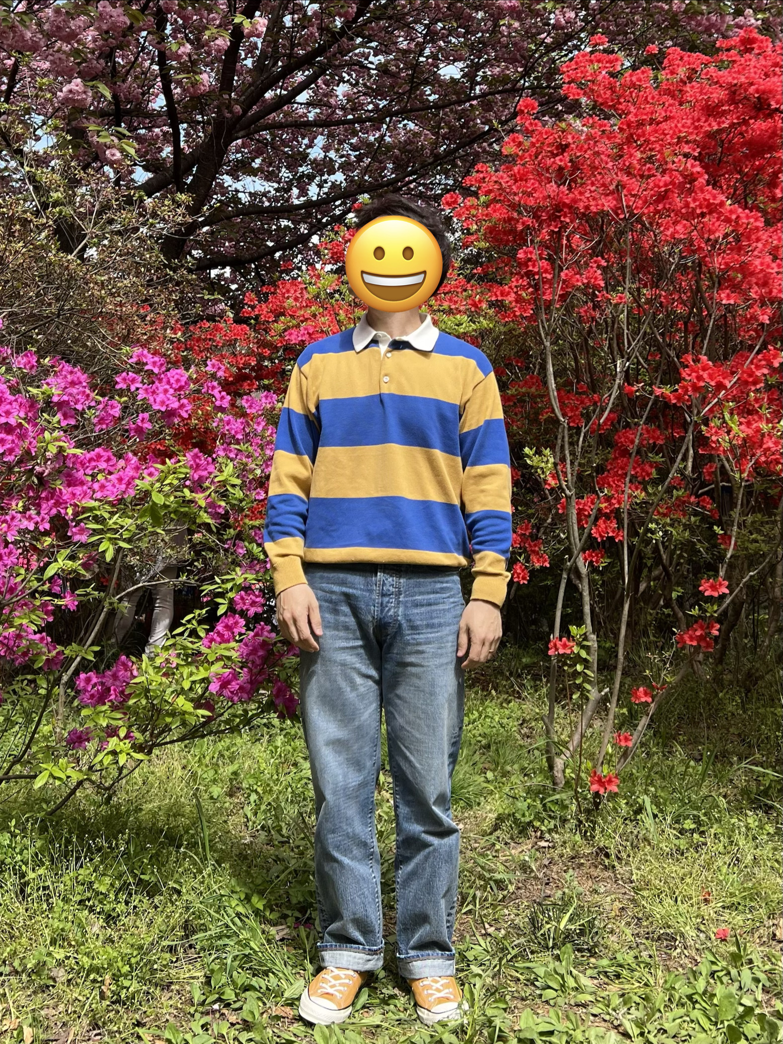 Outstanding 40S Selvedge Straight Pants Light Blue, Converse Chuck Taylor All Star Ox Saffron Yellow 착용 스타일 - 1