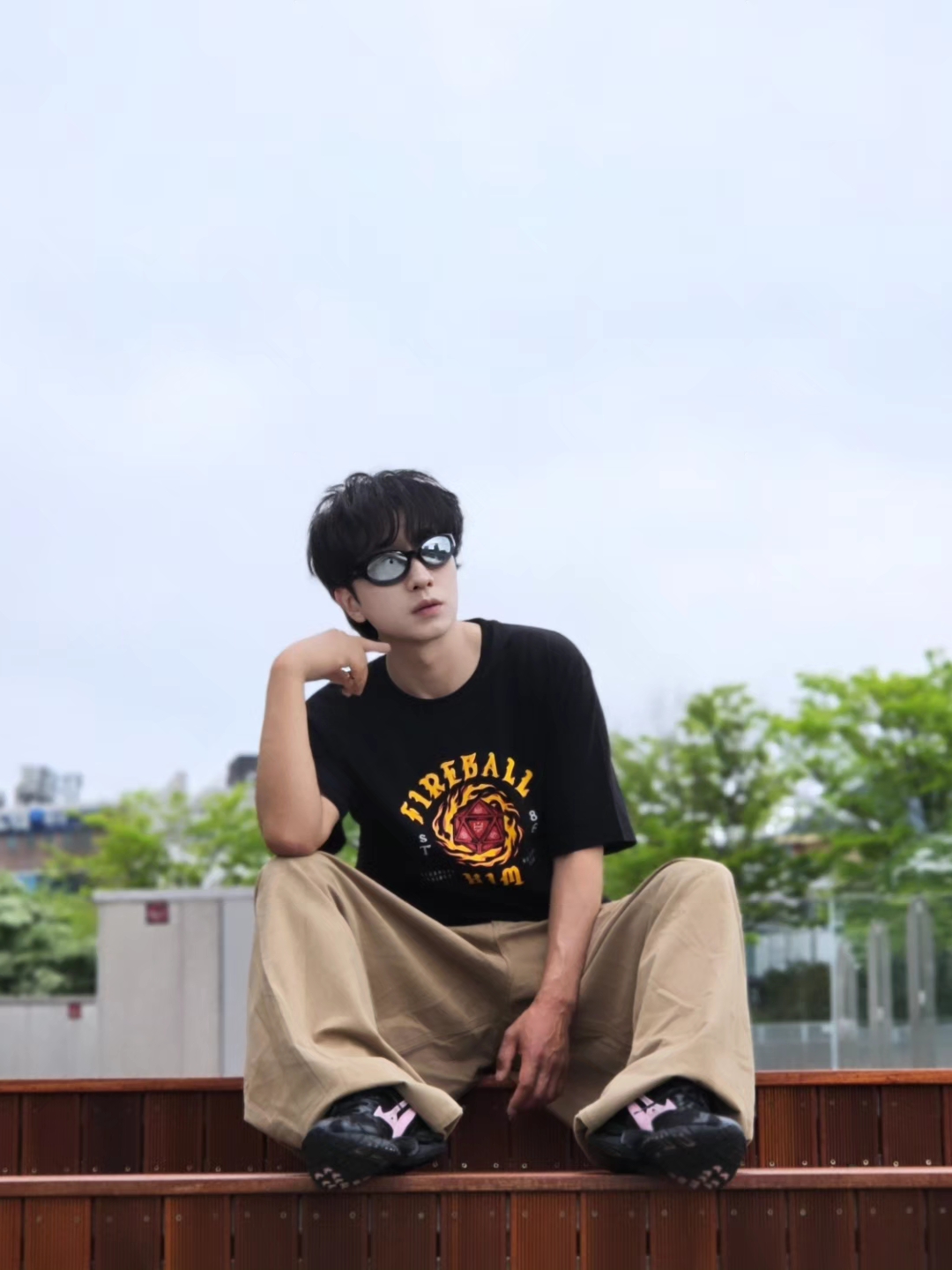 IAB Studio x Stranger Things HFC T-shirt Dice, Mizuno Wave Rider Black Pink - Folder Exclusive 착용 스타일 - 2