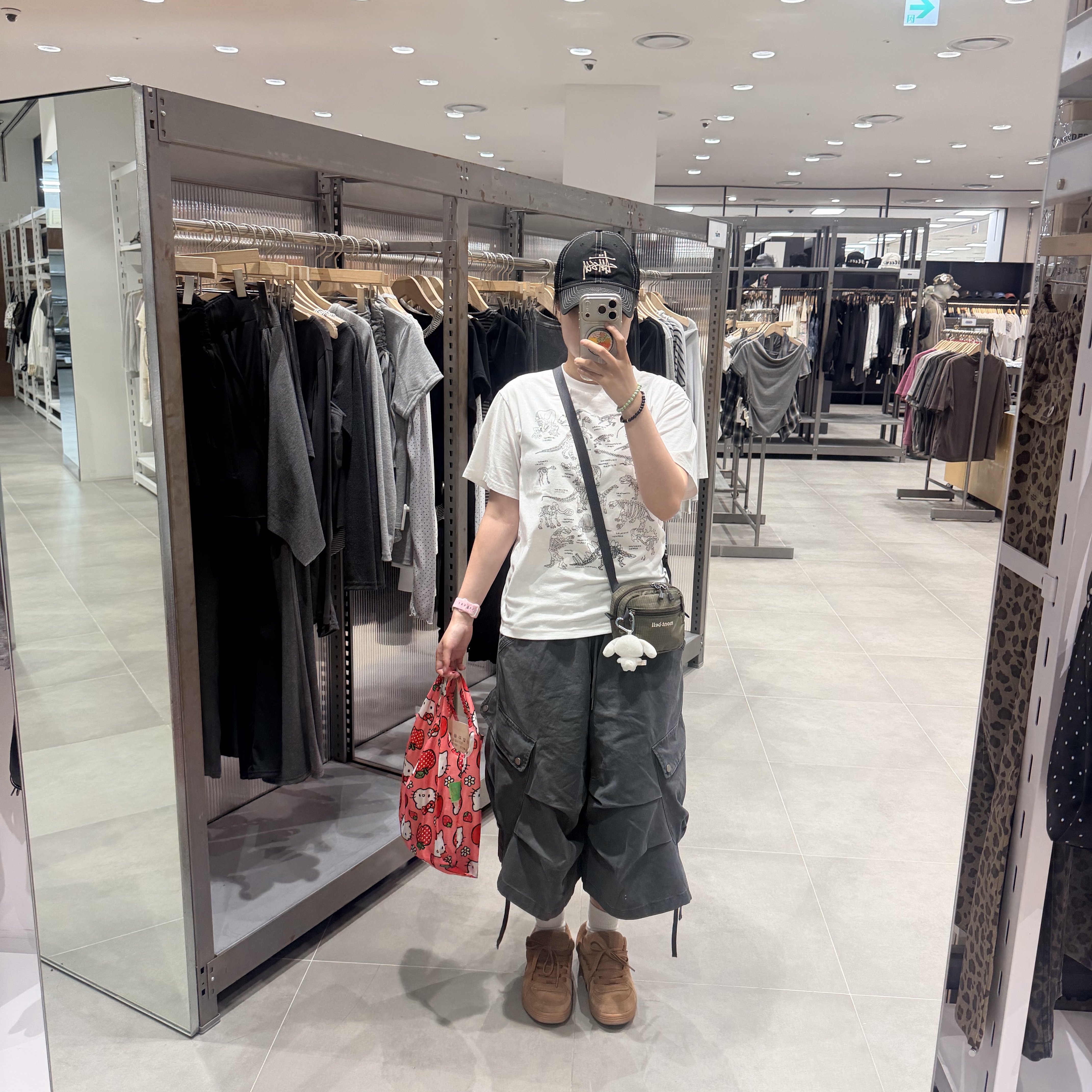 Montbell Belt Pouch Khaki Brown, Stussy New Era 9twenty Basic Trucker Black 착용 스타일 - 3
