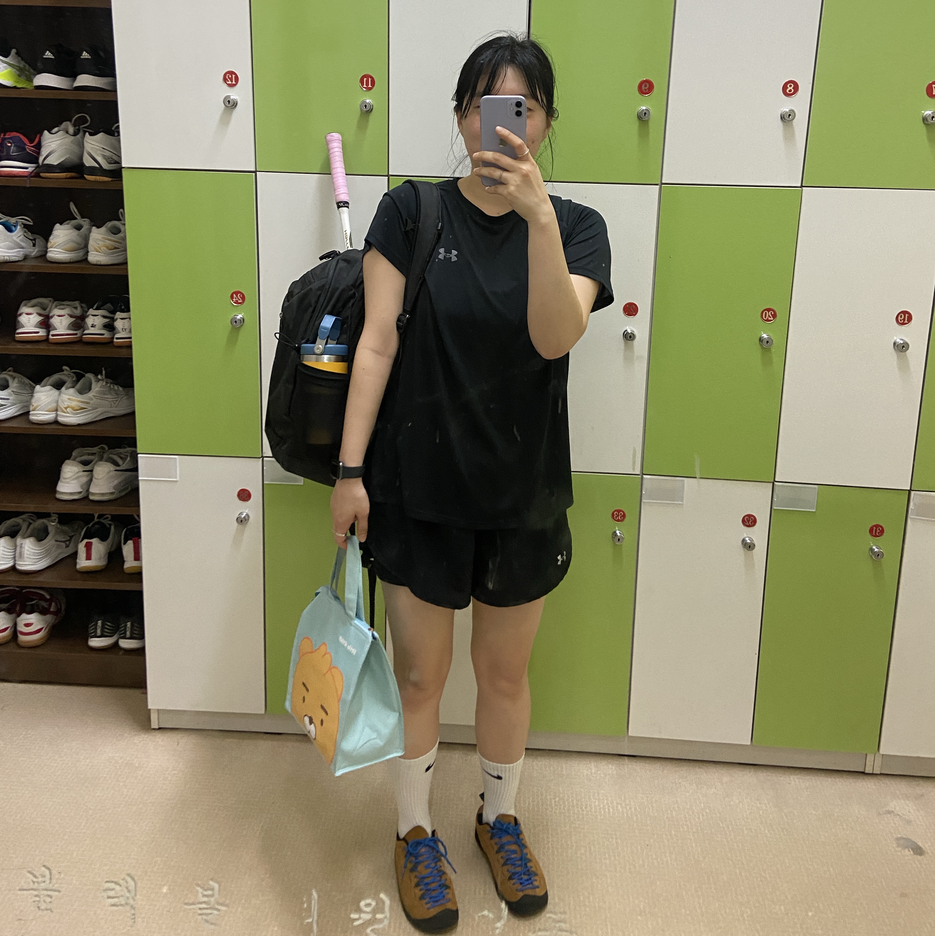 (W) Under Armour UA Vanish 2-in-1 Shorts Black, Keen Jasper Suede Sneakers Camel 착용 스타일