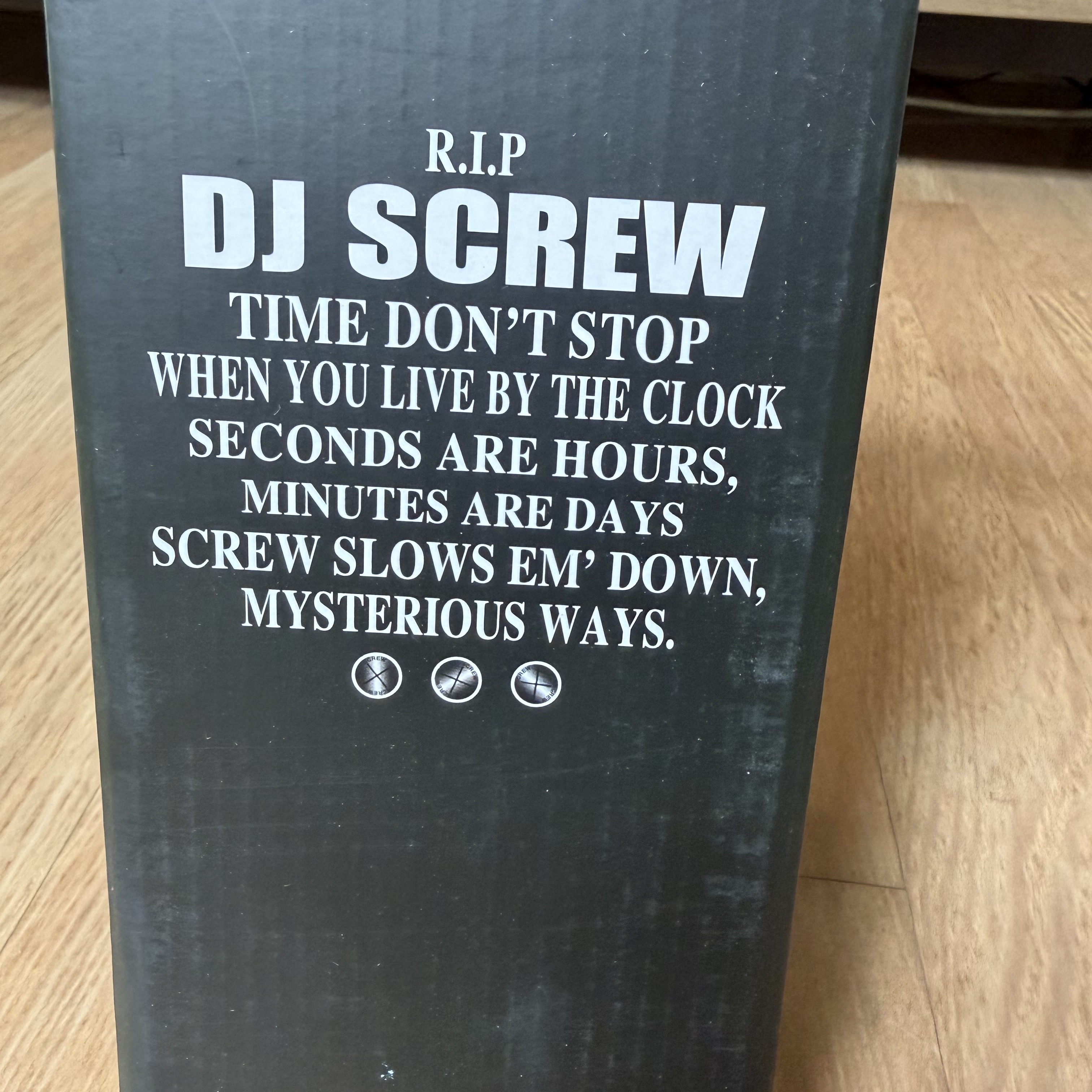 Supreme x DJ Screw Foco Bobblehead Multicolor - 26SS 착용 스타일 - 2