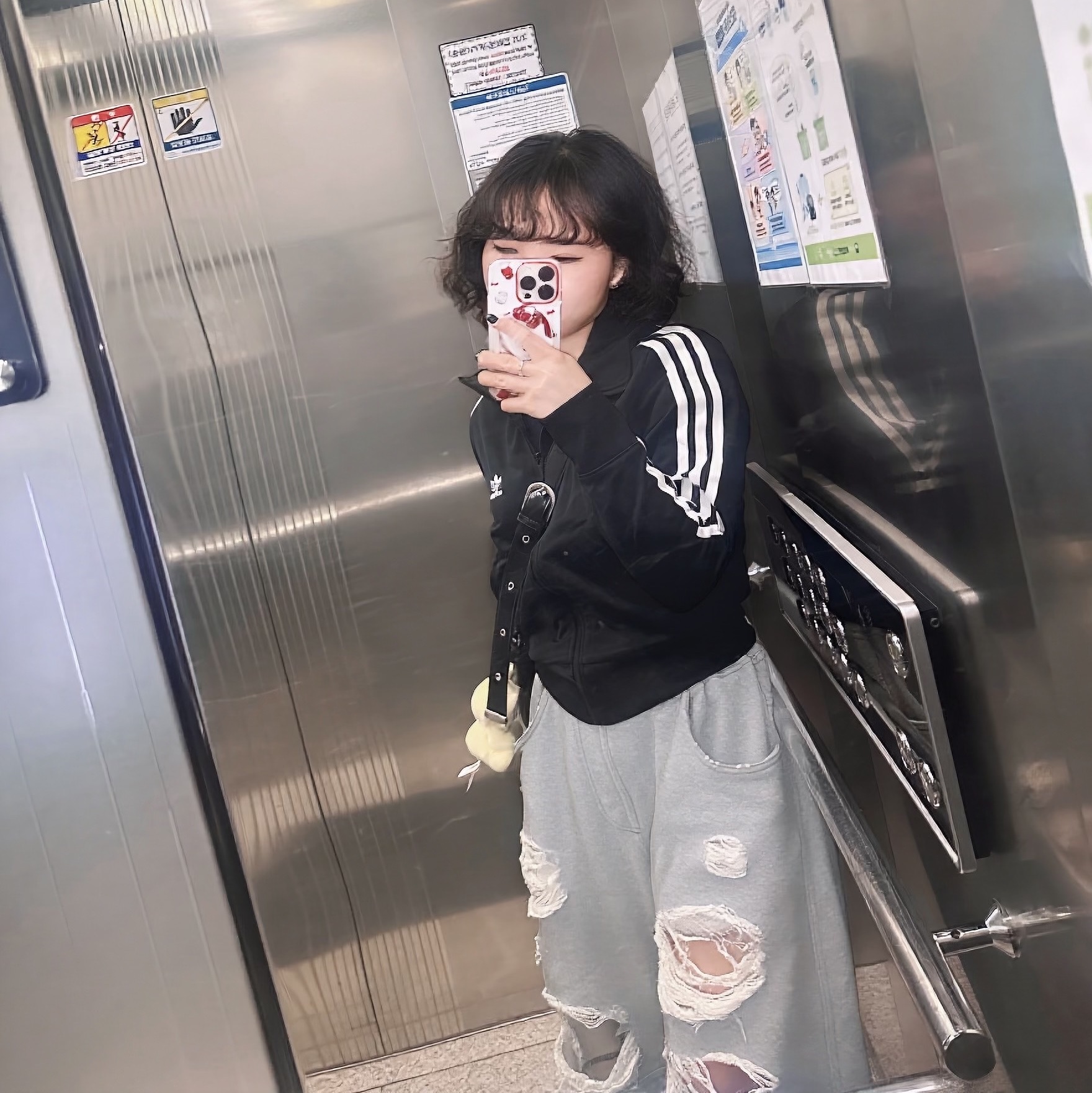 (W) Adidas Adicolor Classic Firebird Track Top Black - KR Sizing 착용 스타일 - 2