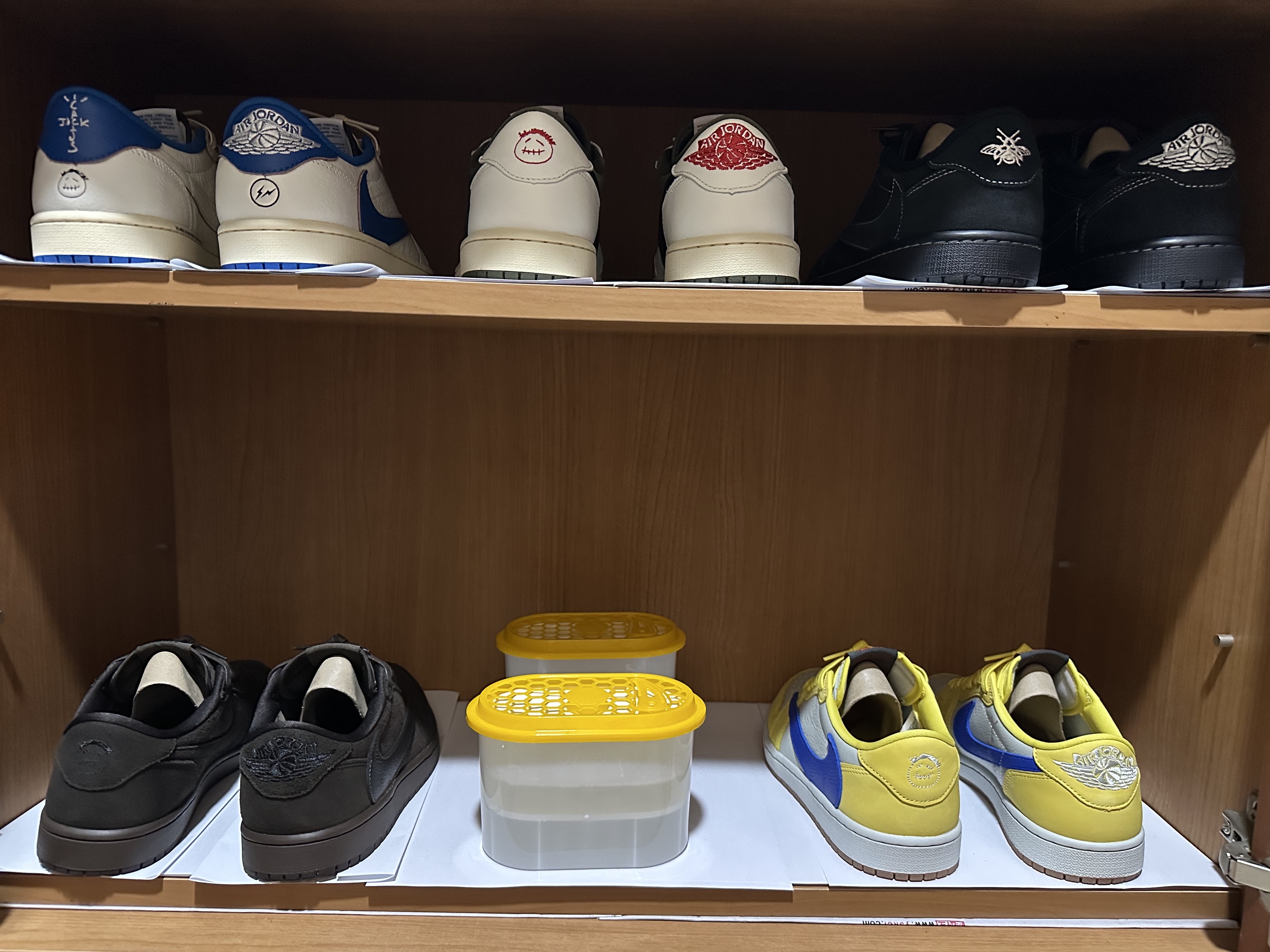 Jordan 1 x Travis Scott x Fragment Retro Low OG SP Sail Military Blue, Jordan 1 x Travis Scott Retro Low OG SP Reverse Olive 착용 스타일 - 2