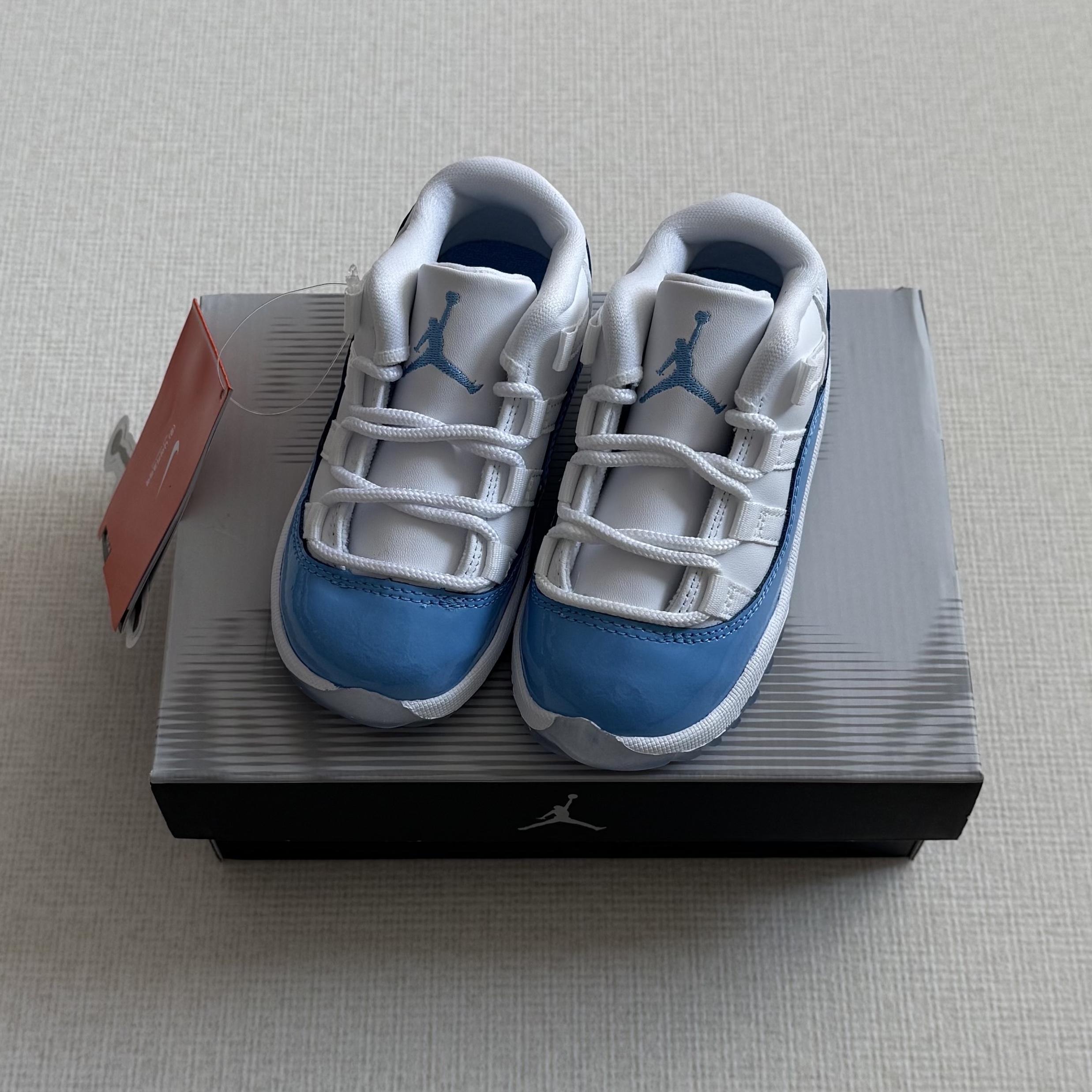 (TD) Jordan 11 Retro Low University Blue 2026 착용 스타일