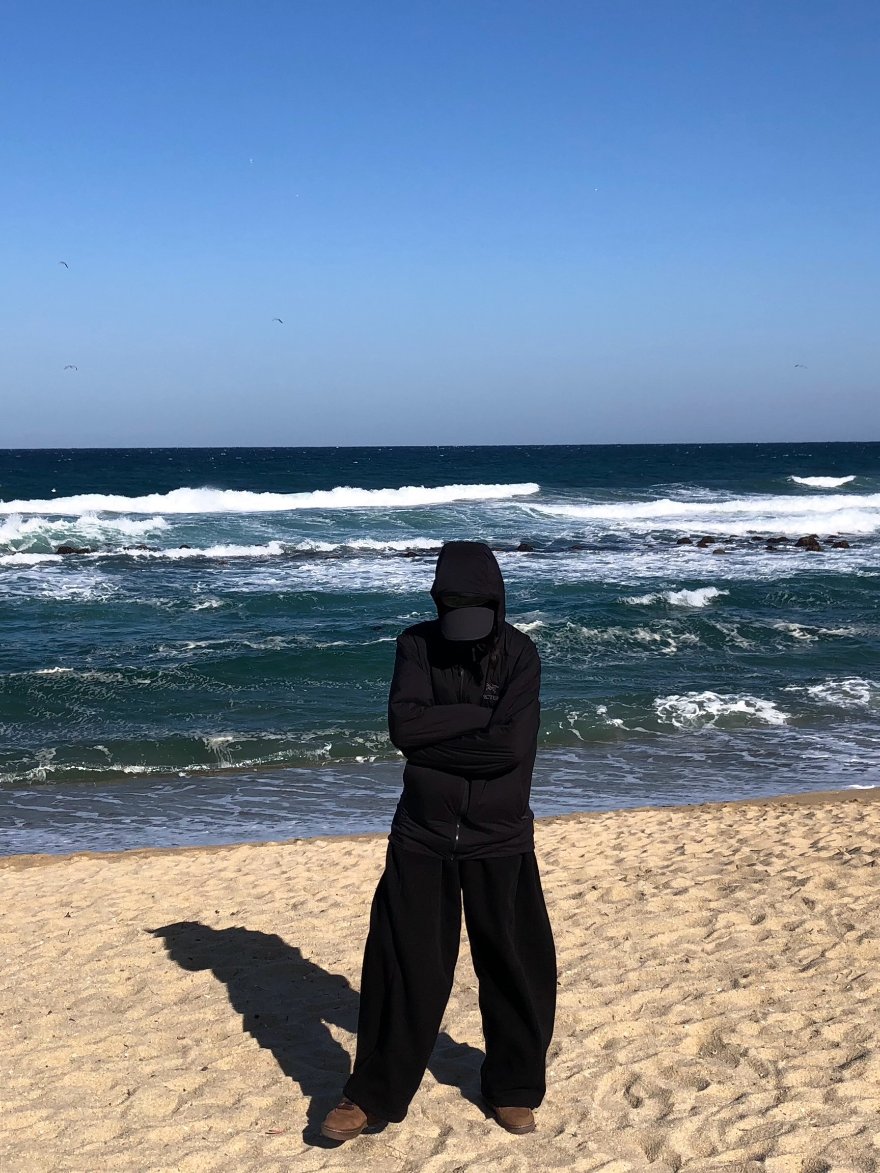 Arc'teryx Atom Hoody Black 착용 스타일