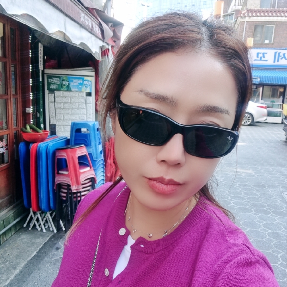 KREAM 프로필 이미지