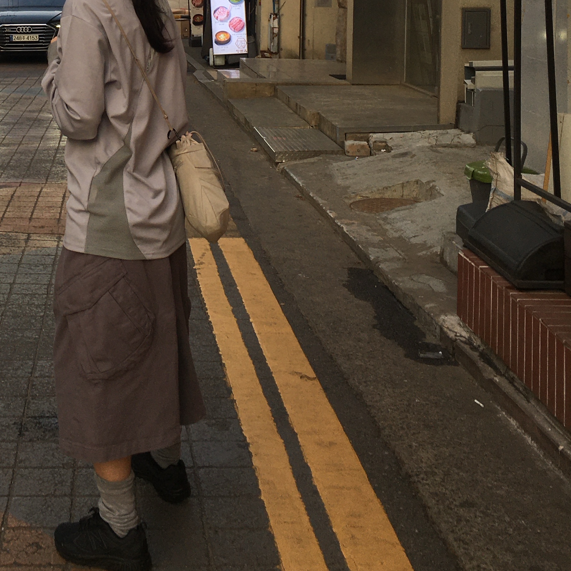 Sansan Gear Capri Pants Purple Grey_26SS, Sansan Gear Varied Cross Bag Beige - 25SS 착용 스타일