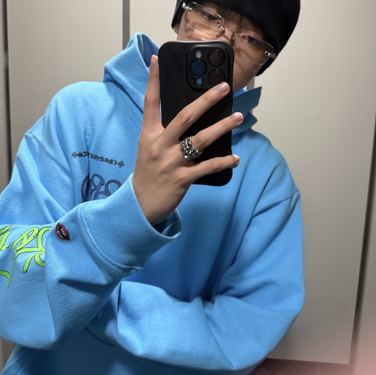 Chrome Hearts Matty Boy Brain New Hoodie Blue, Chrome Hearts Cemetery Ring Silver 착용 스타일