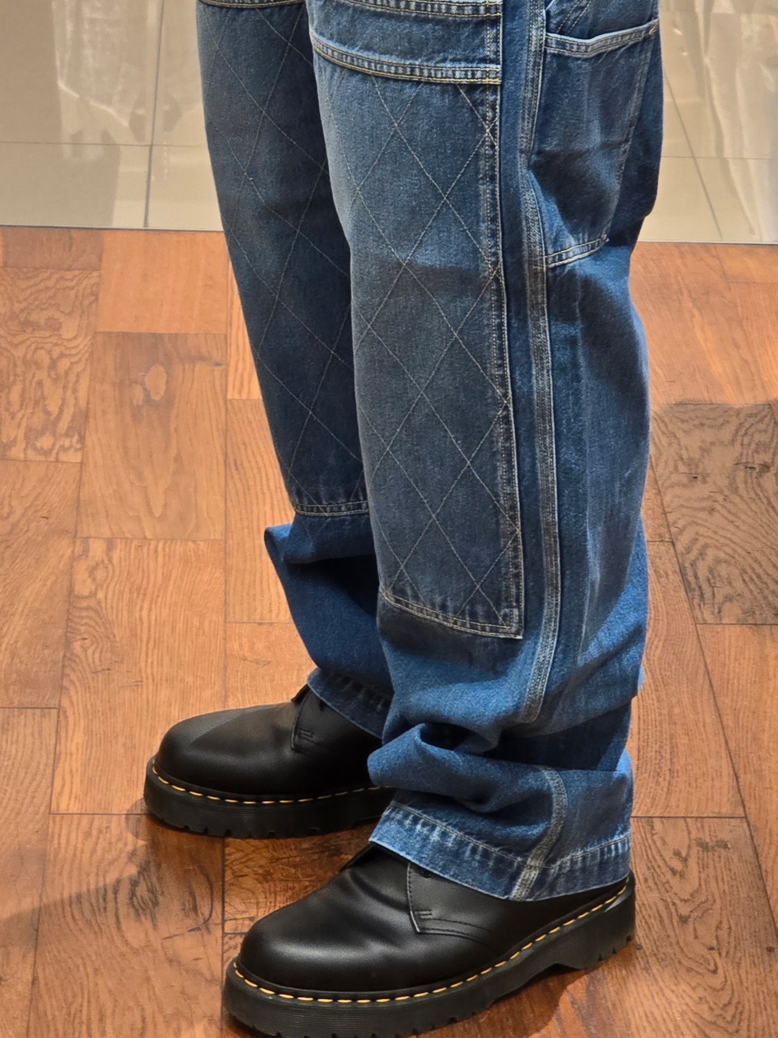 Kapital 11.5 oz. Denim Lumber Pants Indigo (Processing), Dr. Martens 1461 Bex Black 착용 스타일 - 2
