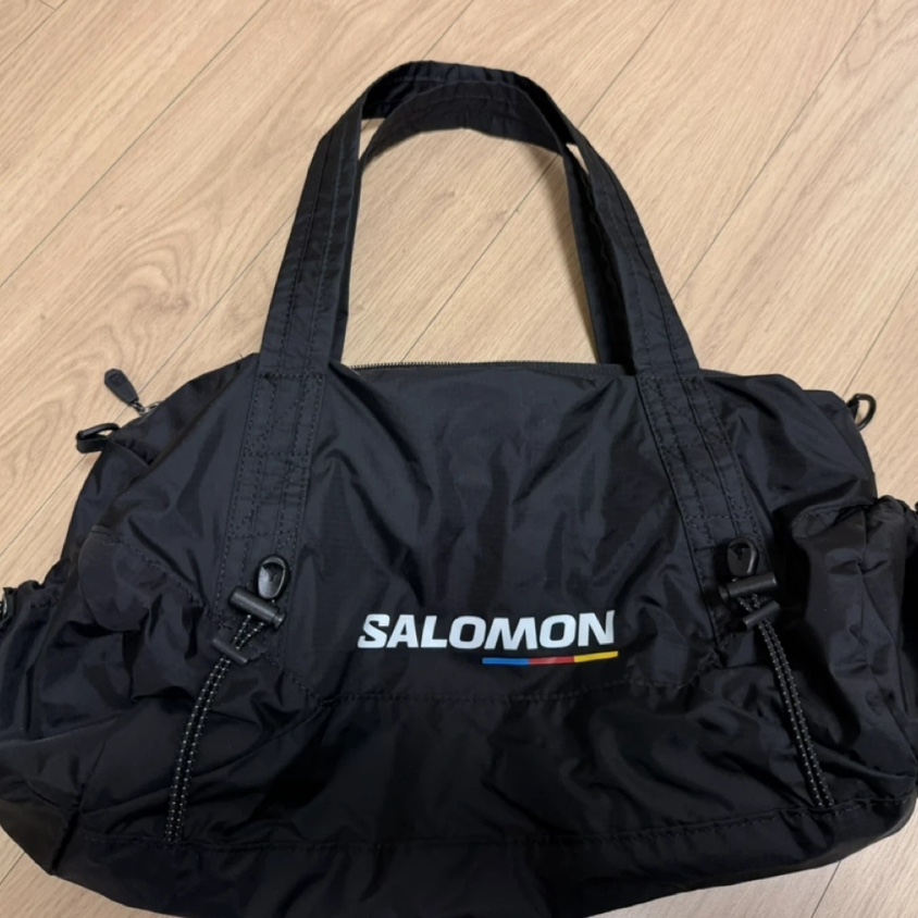 Salomon Posh Duffle Bag Black 착용 스타일