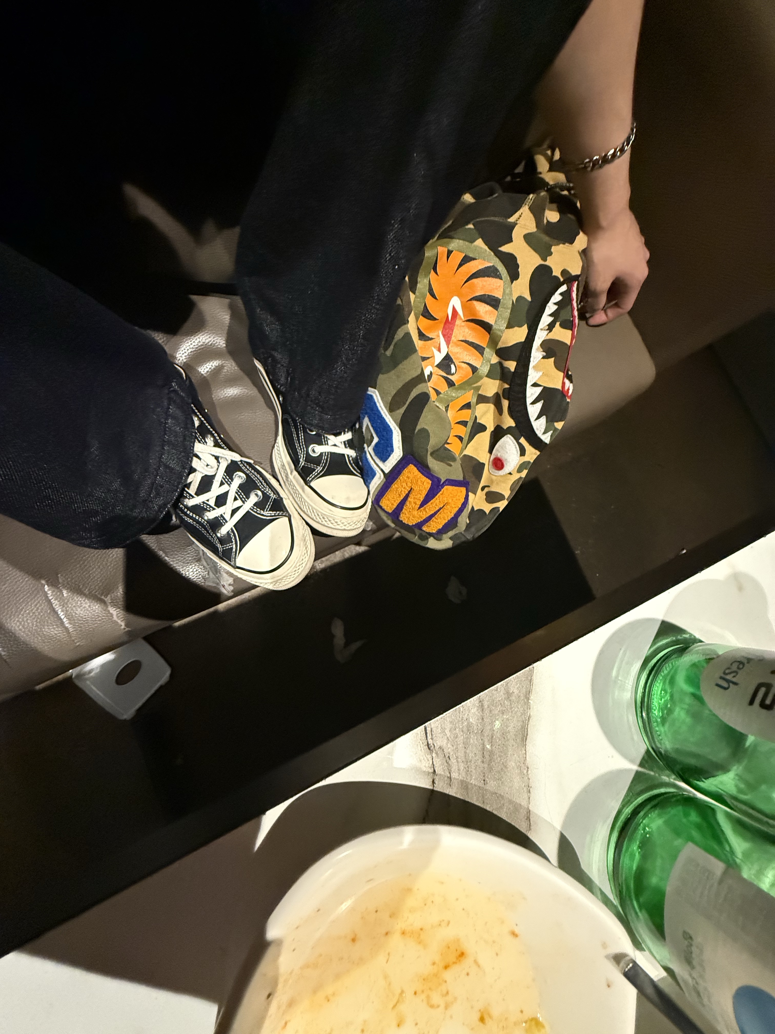 Converse Chuck 70 Ox Black - Standard, BAPE 1st Camo Jacquard Shark Hoodie Yellow 착용 스타일