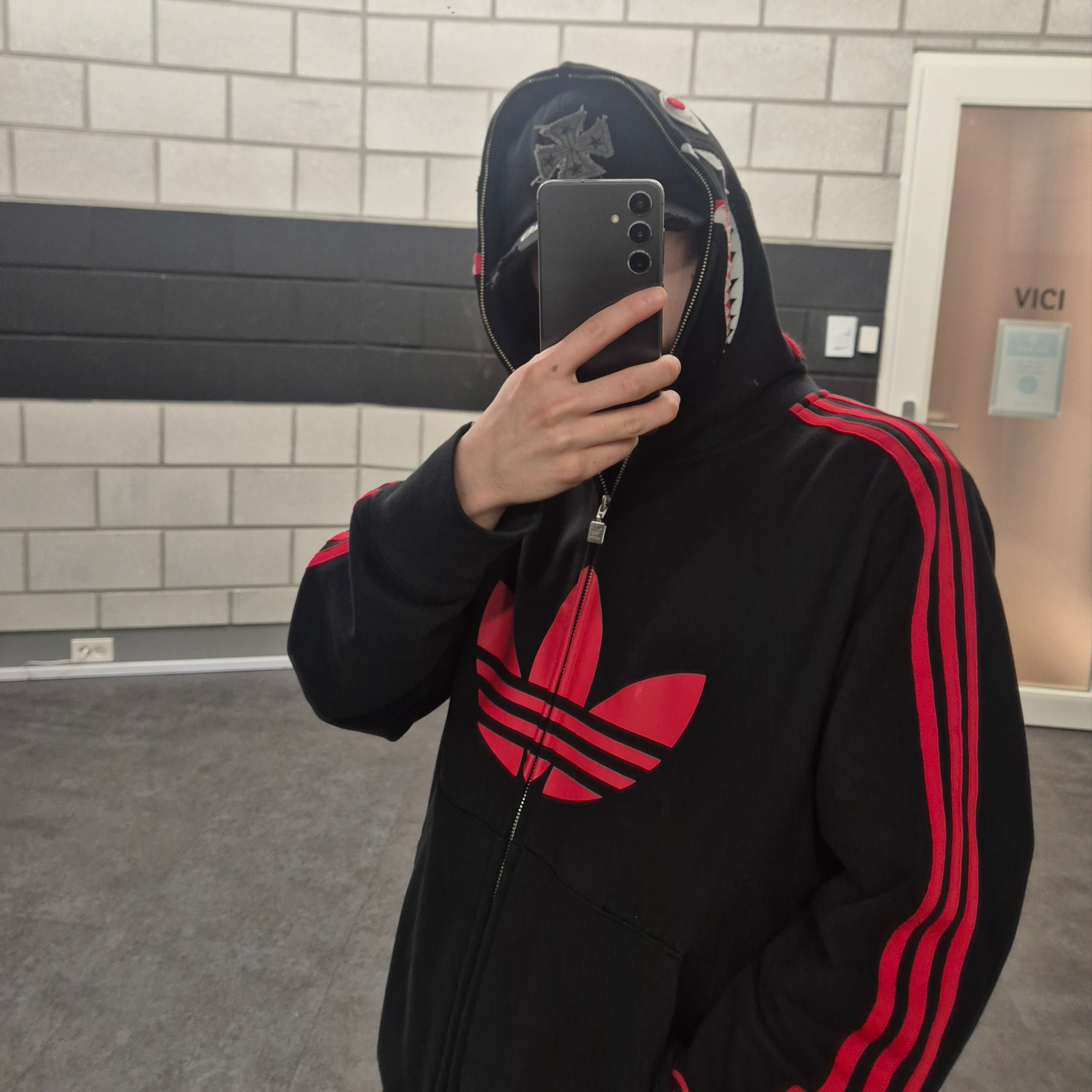 Adidas x BAPE Ultimate Shark Hoodie Black - KR Sizing 착용 스타일 - 4