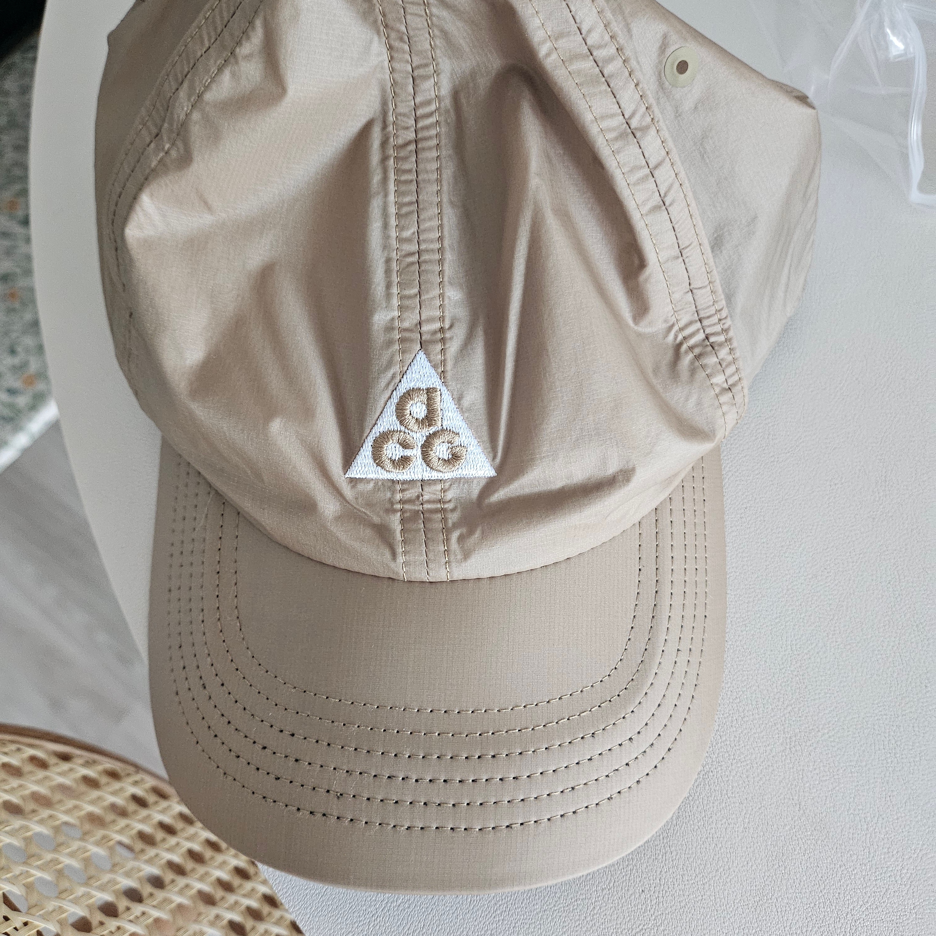 Nike ACG Dri-Fit Club Trail Cap Parachute Beige 착용 스타일