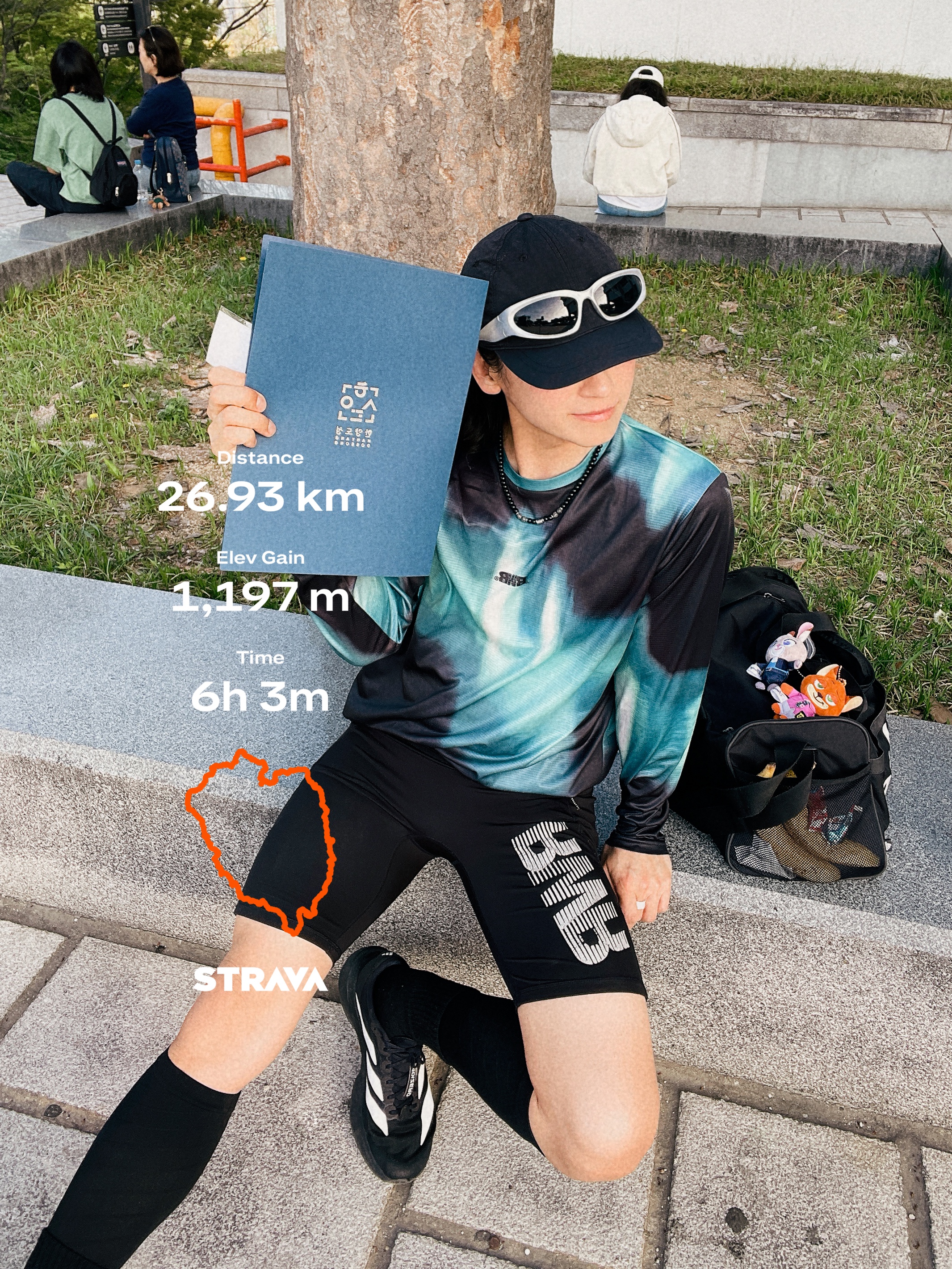 [KREAM 단독] runwhither Race Long Sleeve Black, [KREAM 단독] runwhither Half Tights Black 착용 스타일 - 1