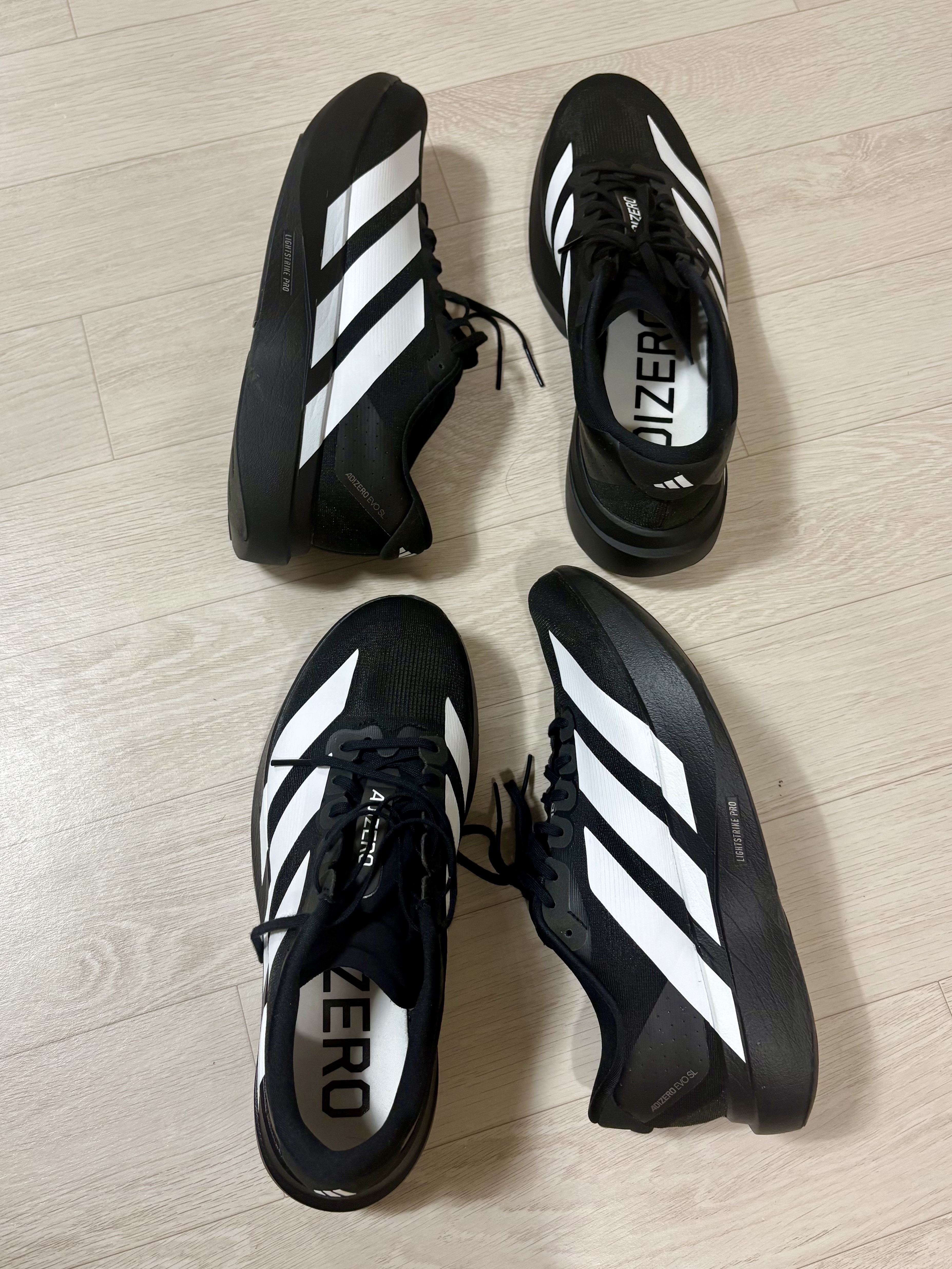 Adidas Adizero EVO SL Core Black Cloud White 착용 스타일