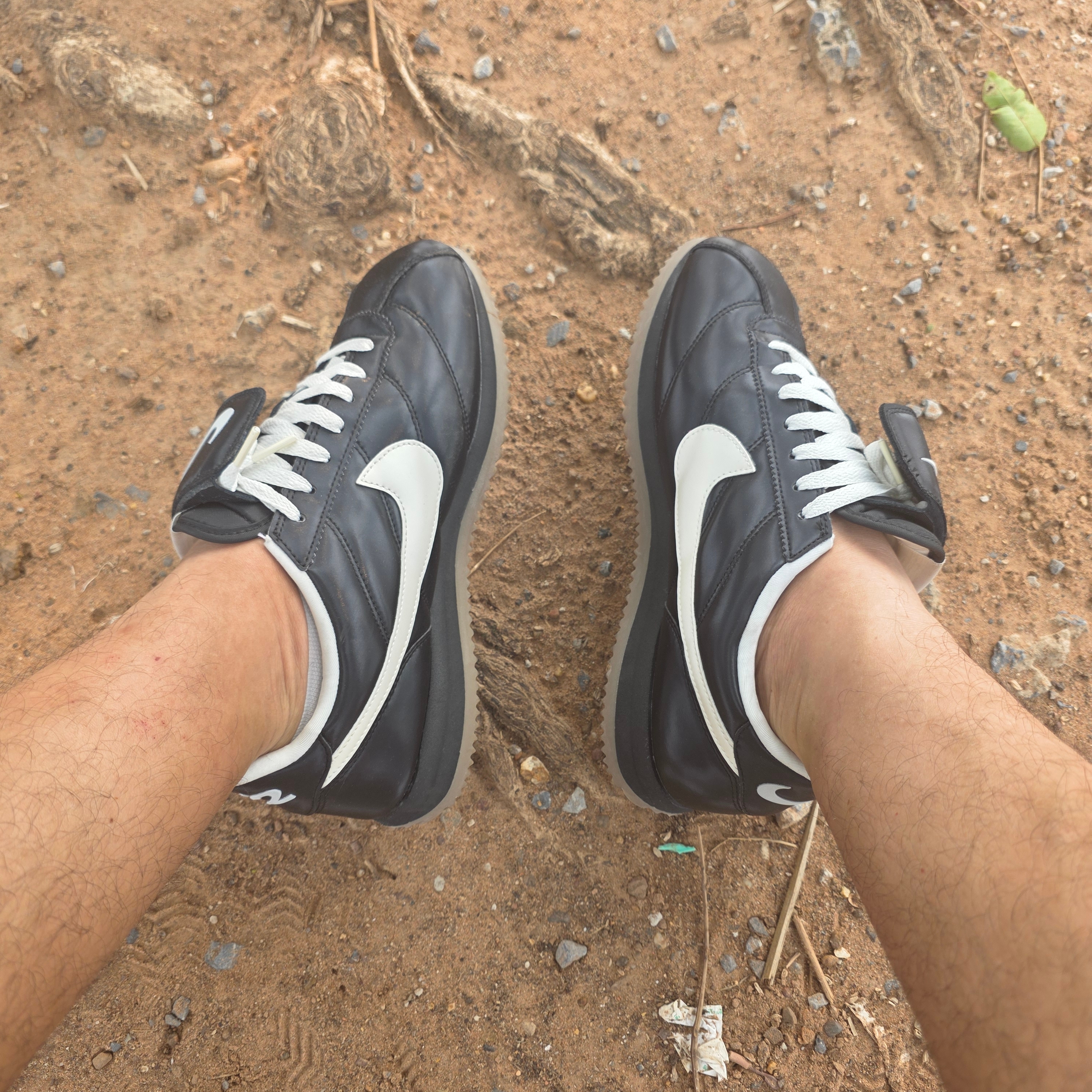Nike Cortez SE Black Gum Brown 착용 스타일 - 1