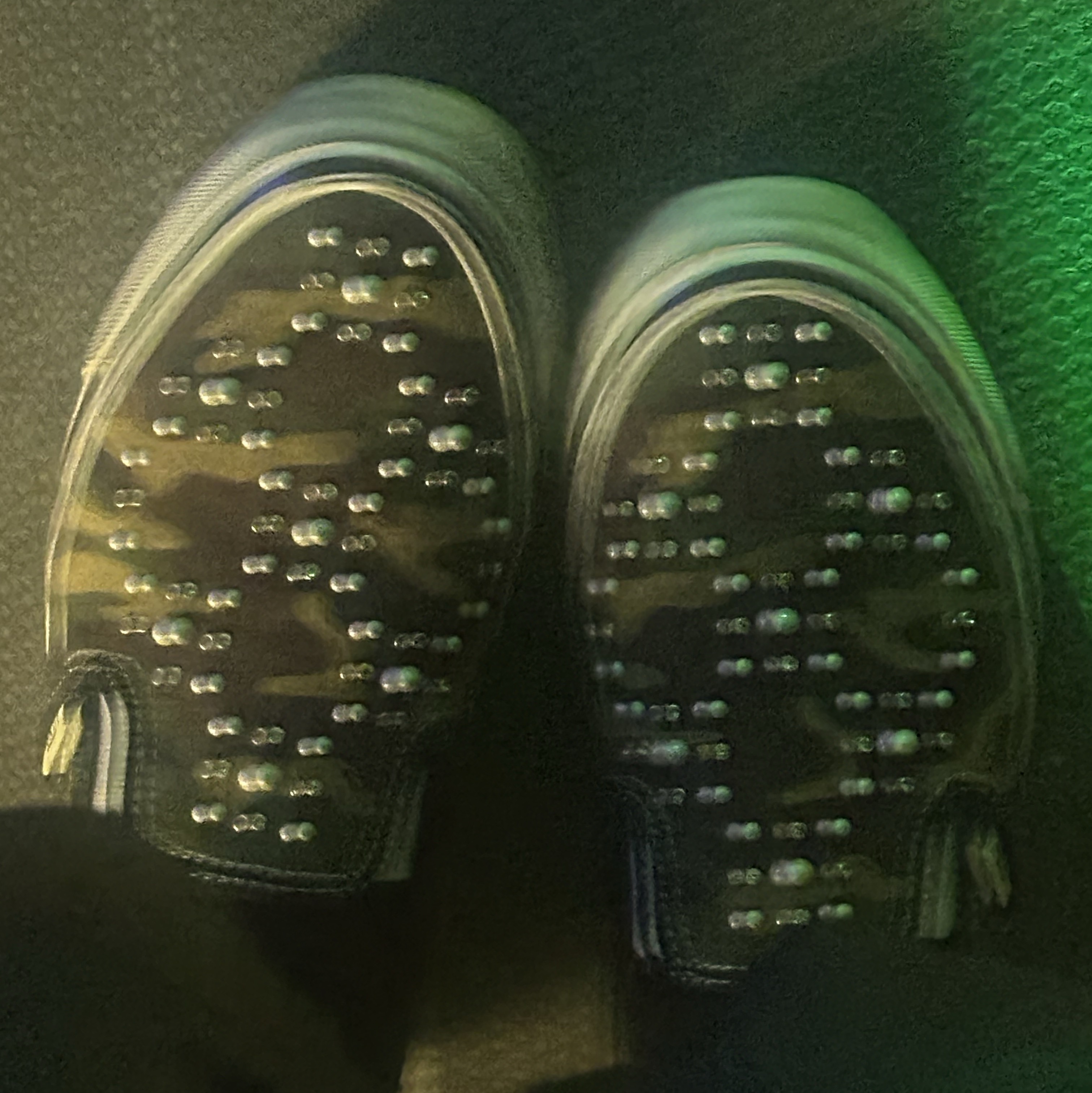 Vans LX Classic Slip-On 98 Pearlized Camo Black 착용 스타일