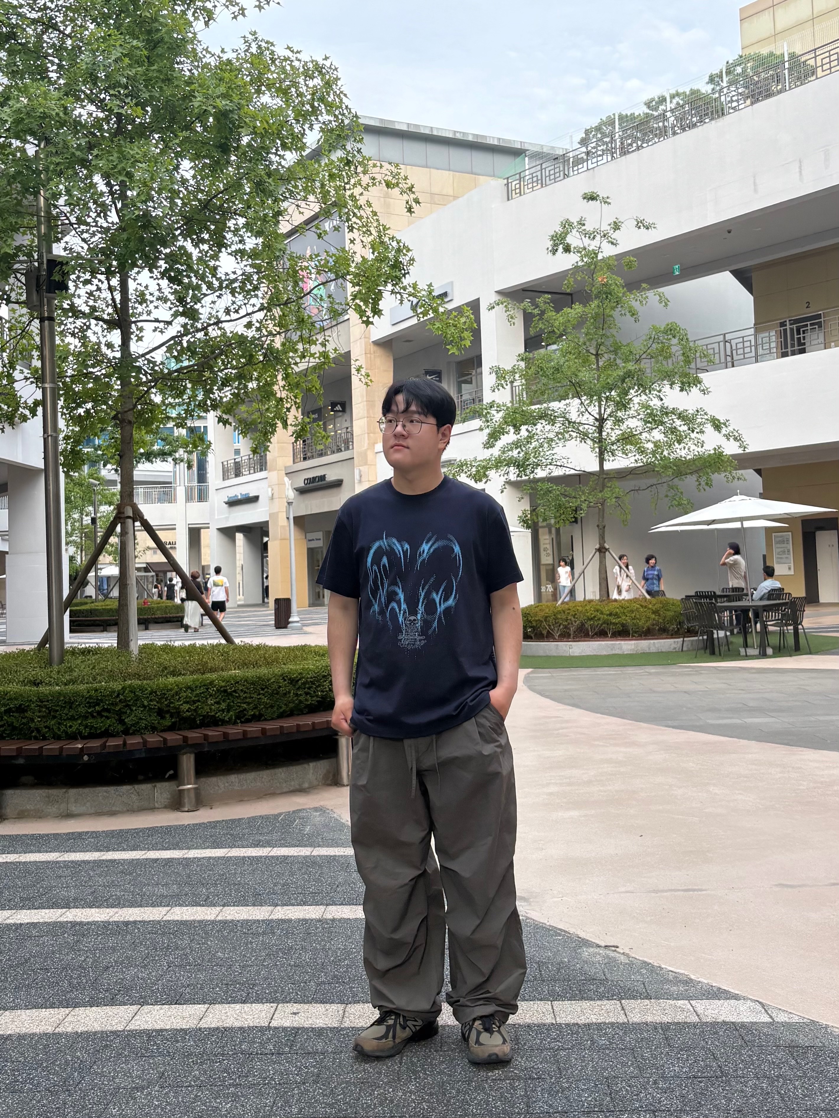 Sansan Gear Pulse Of Rebirth T-Shirt Navy - 25SS 착용 스타일