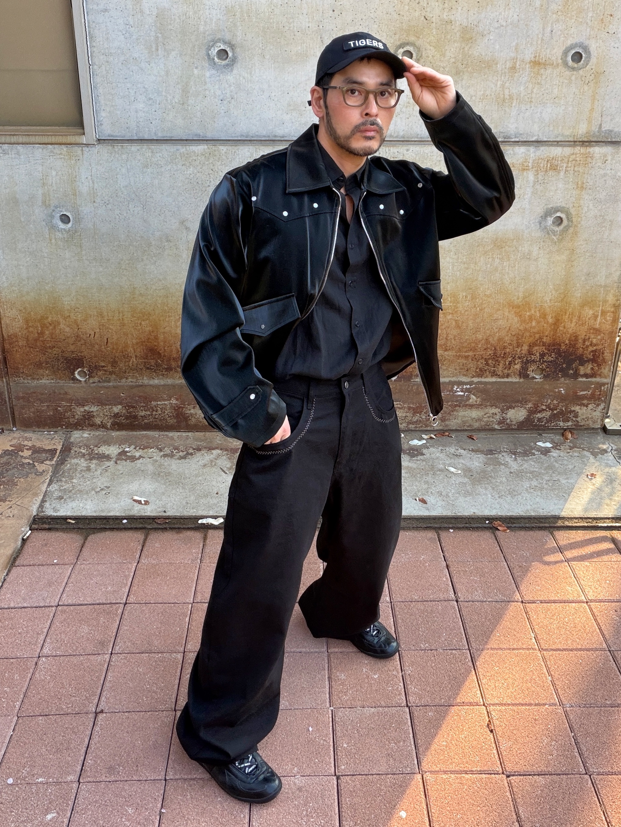 COREOFALCHEMY Essential Fringe Black, COREOFALCHEMY german fold GAT Sneakers 착용 스타일 - 6