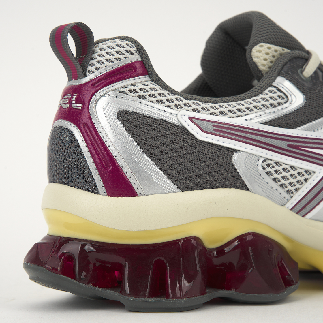 아식스 젤 퀀텀 키네틱 크림 드라이드 베리(Asics Gel-Quantum Kinetic Cream Dried Berry) - 8