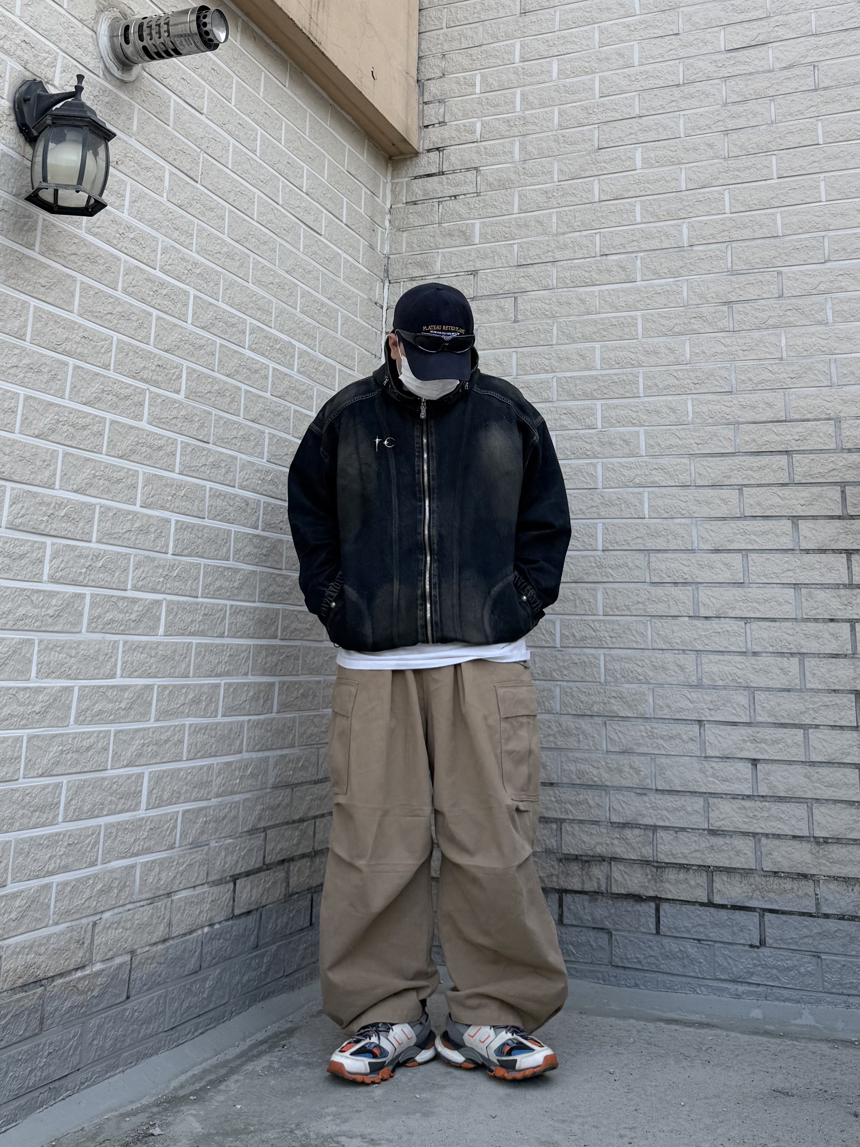 Thug Club Basic Emblem Denim Jacket Blue, Thug Club Basic Emblem Denim Jacket Black 착용 스타일 - 7