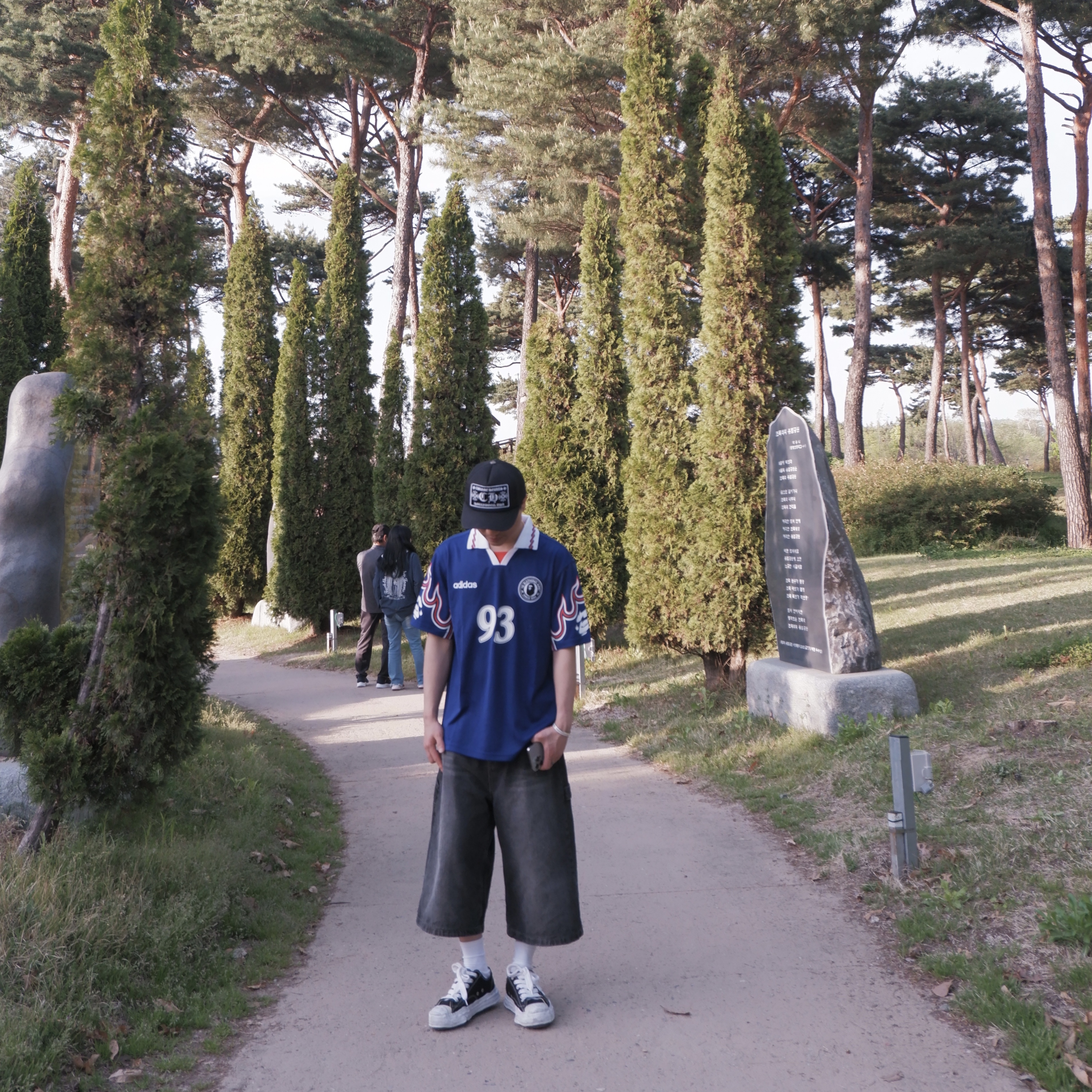 Adidas x BAPE Short Sleeve Flames Jersey Japan Blue - KR Sizing (Non Marking Ver.), Chrome Hearts CH Hollywood Trucker Hat Black 착용 스타일 - 1