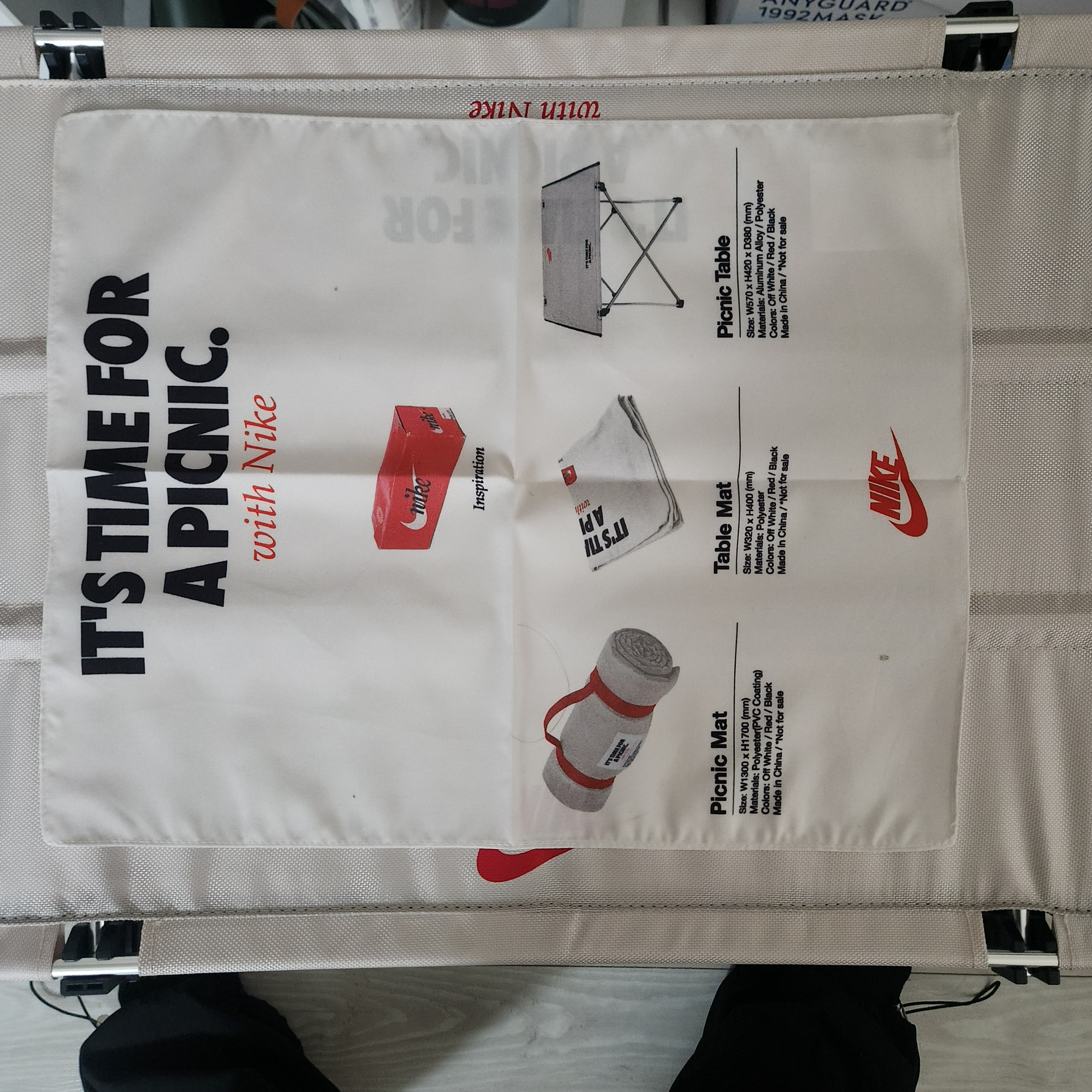 Nike Members Days Daily Check-In Gift Set Picnic Mat & Picnic Table & Table Mat (6700 Limited) 착용 스타일