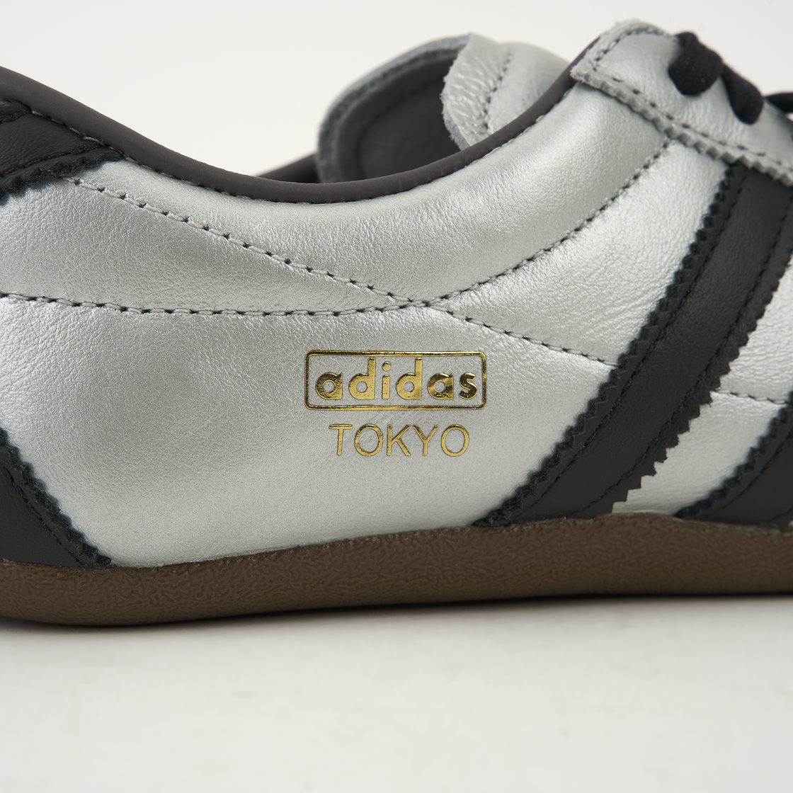 (W) 아디다스 도쿄 실버 메탈릭 코어 블랙((W) Adidas Tokyo Silver Metallic Core Black) - 8