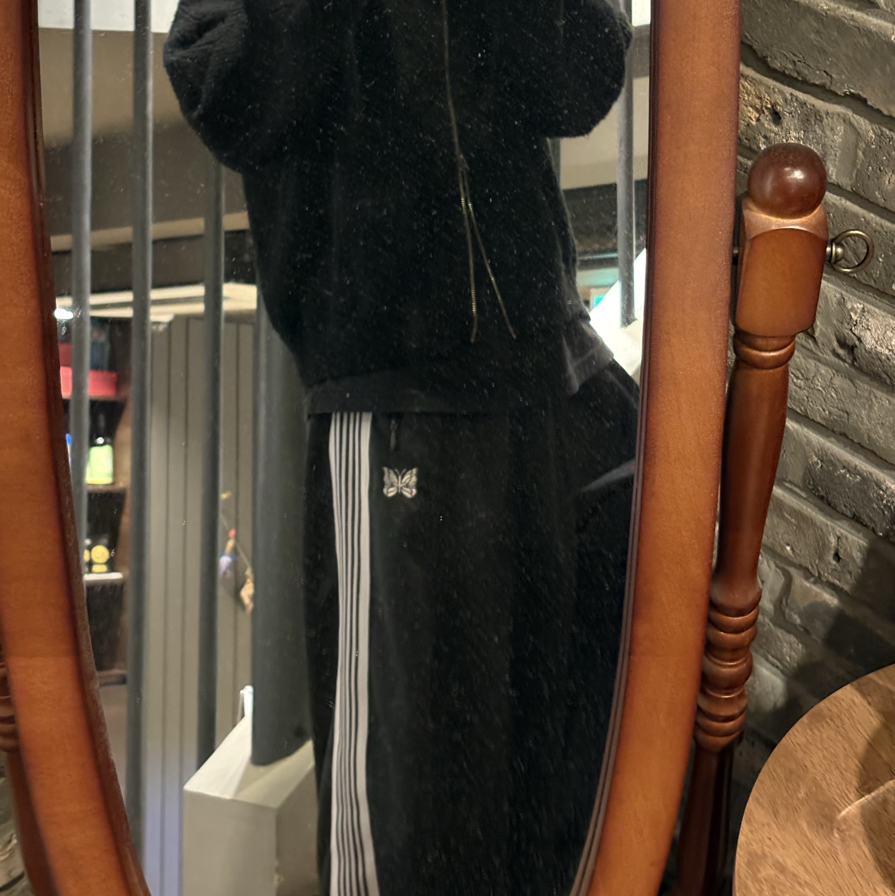 Needles H.D. Track Pant Poly Smooth Charcoal 착용 스타일