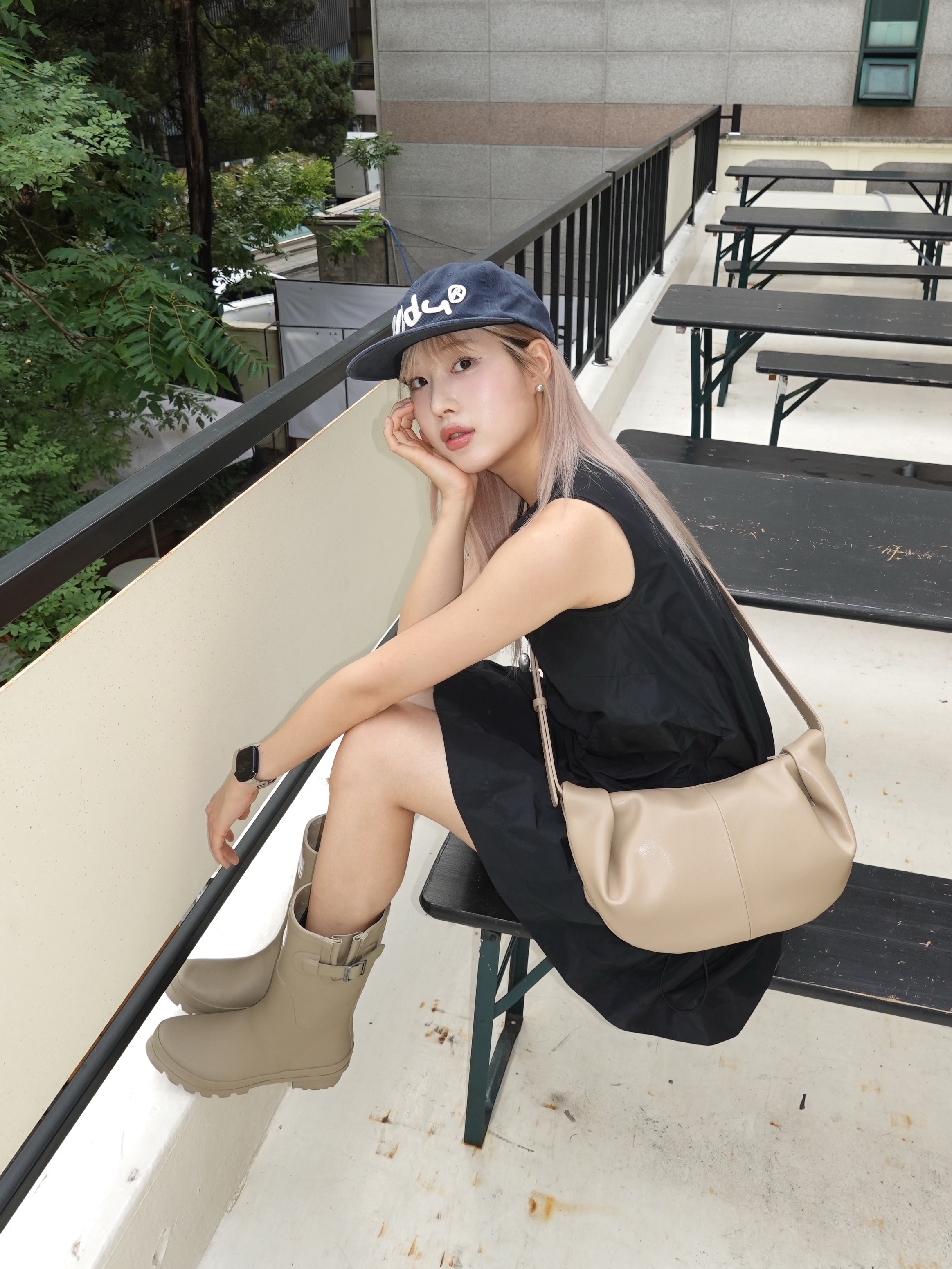 (W) Rockfishweatherwear Original Short Rain Boots Cocoa 착용 스타일 - 1
