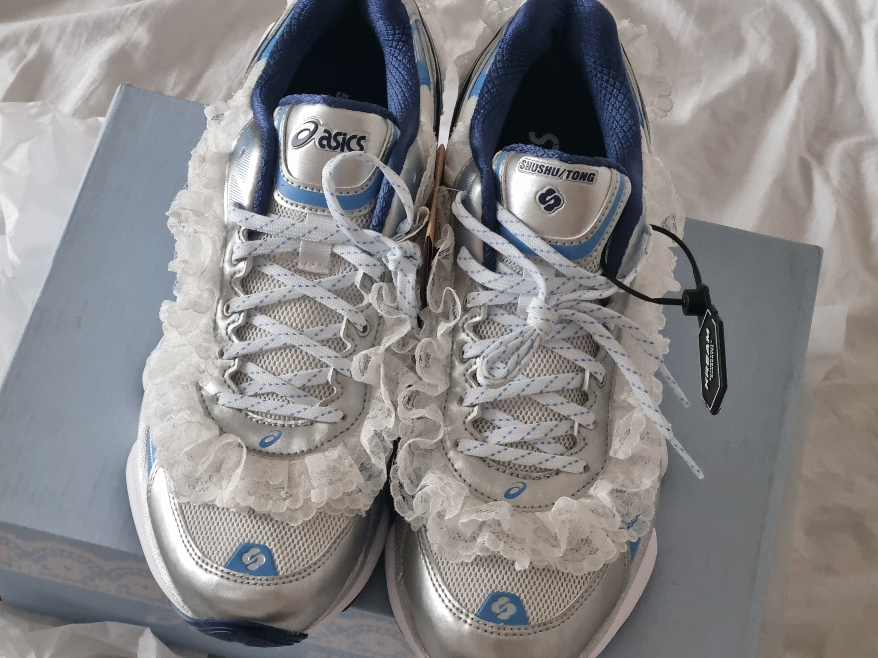 Asics x Shushu Tong Gel-Kinetic Fluent White Dive Blue 착용 스타일 - 2