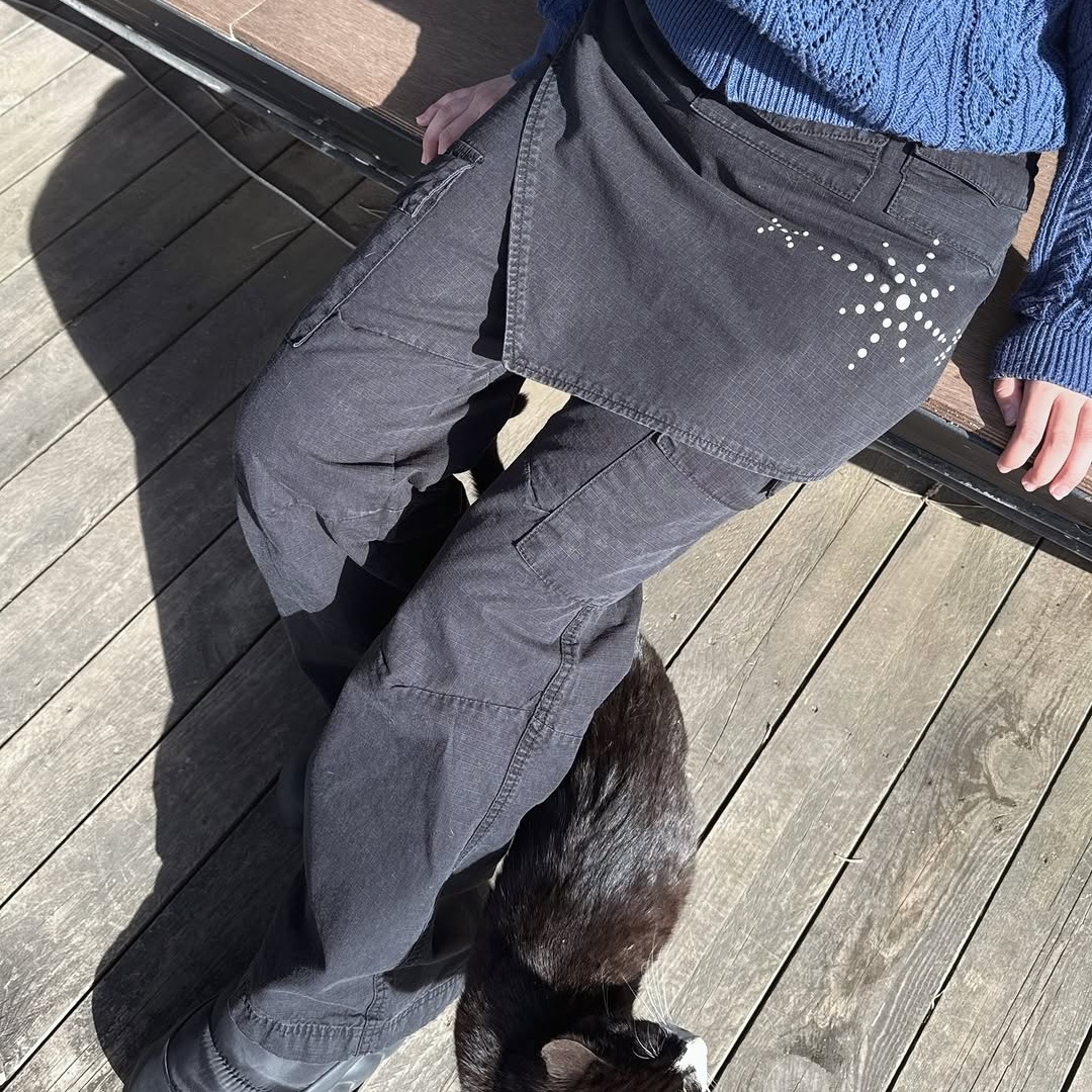 MAINBOOTH Cargo Bootcut Pants BLACK 착용 스타일 - 3