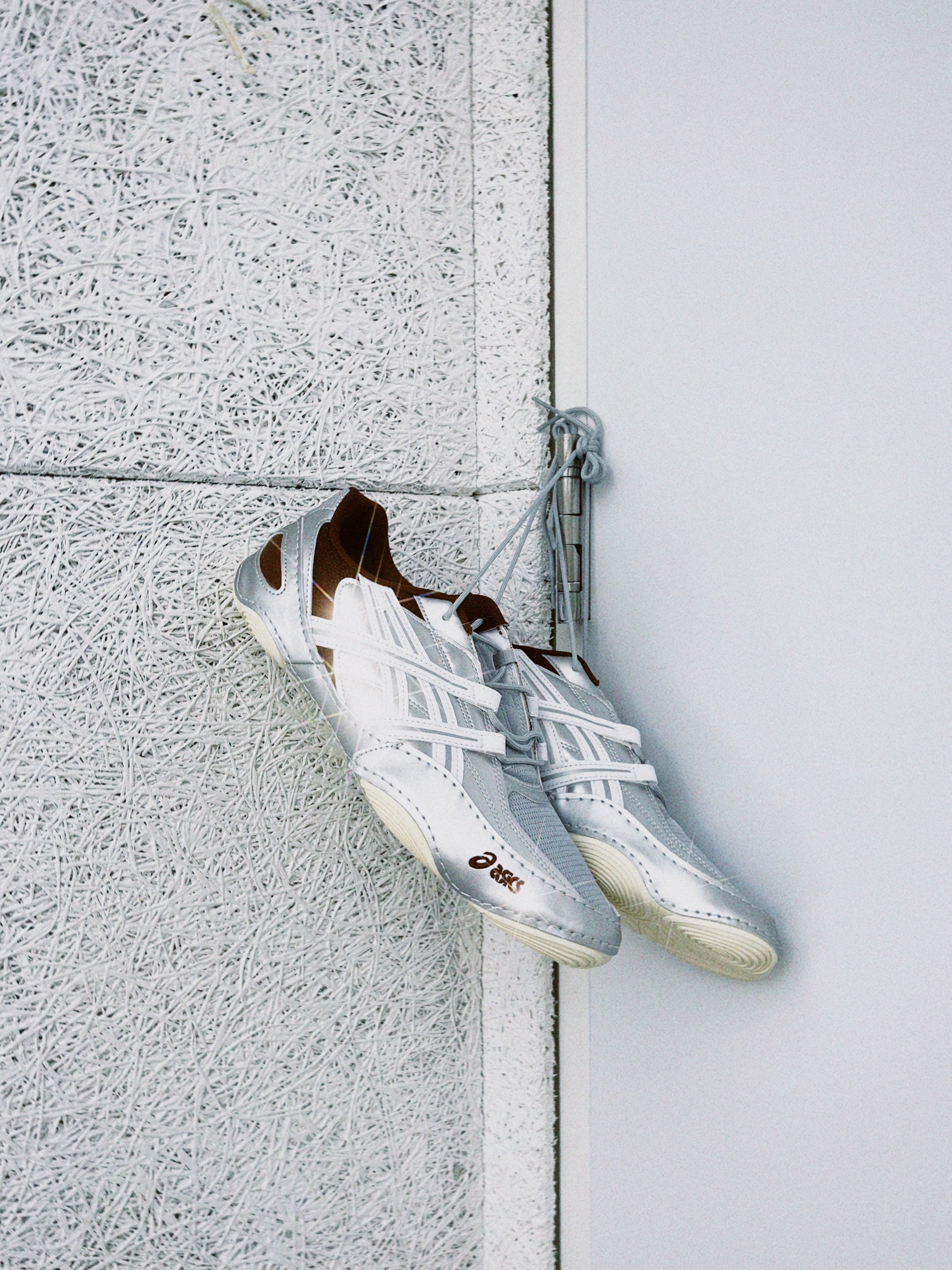 Asics Hypersync Piedmont Grey Pure Silver 착용 스타일 - 6
