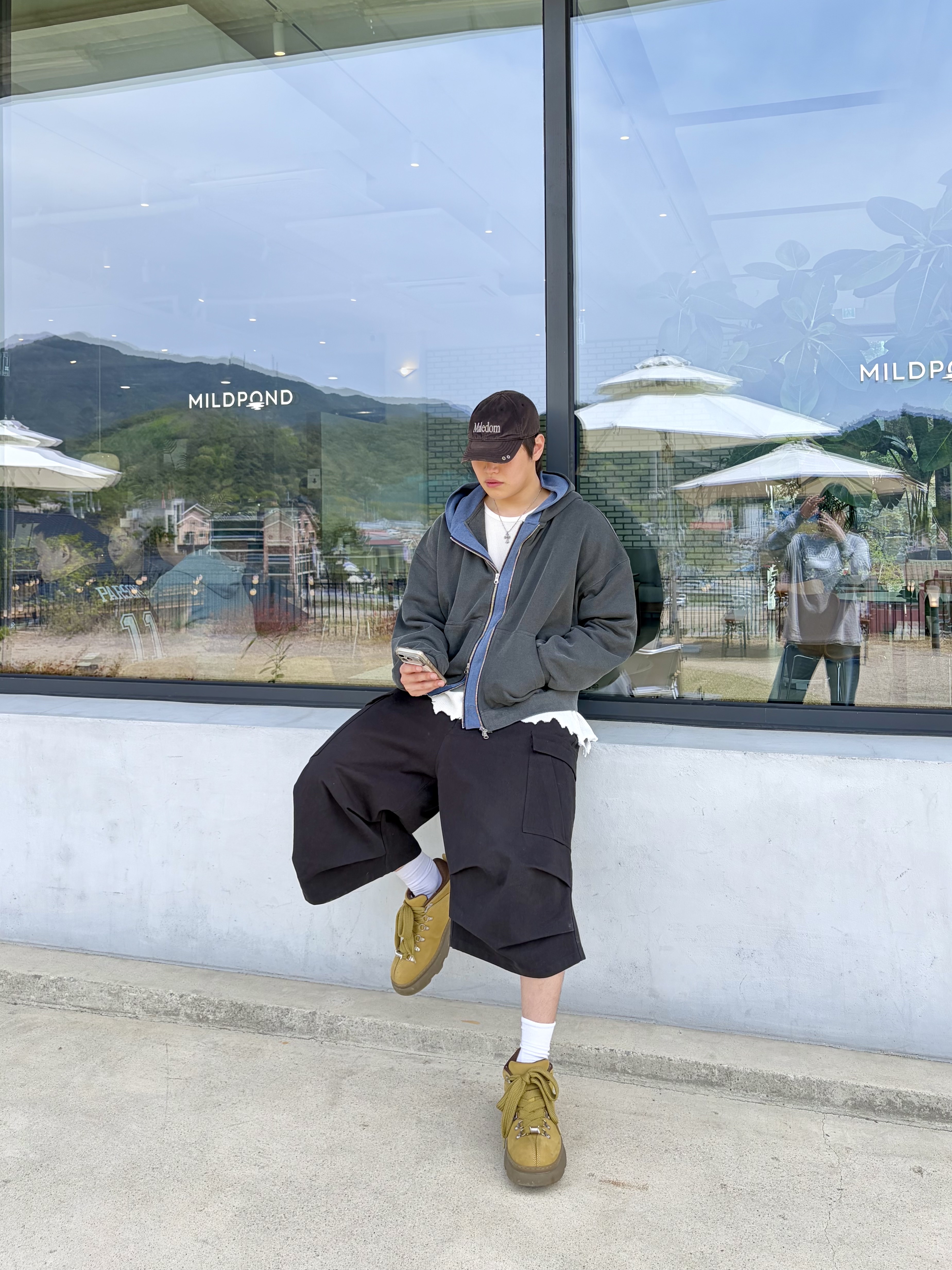 Nonnod Duplex Hooded Zip-Up Chacoal, Nonnod Side Cargo Shorts Black 착용 스타일 - 1