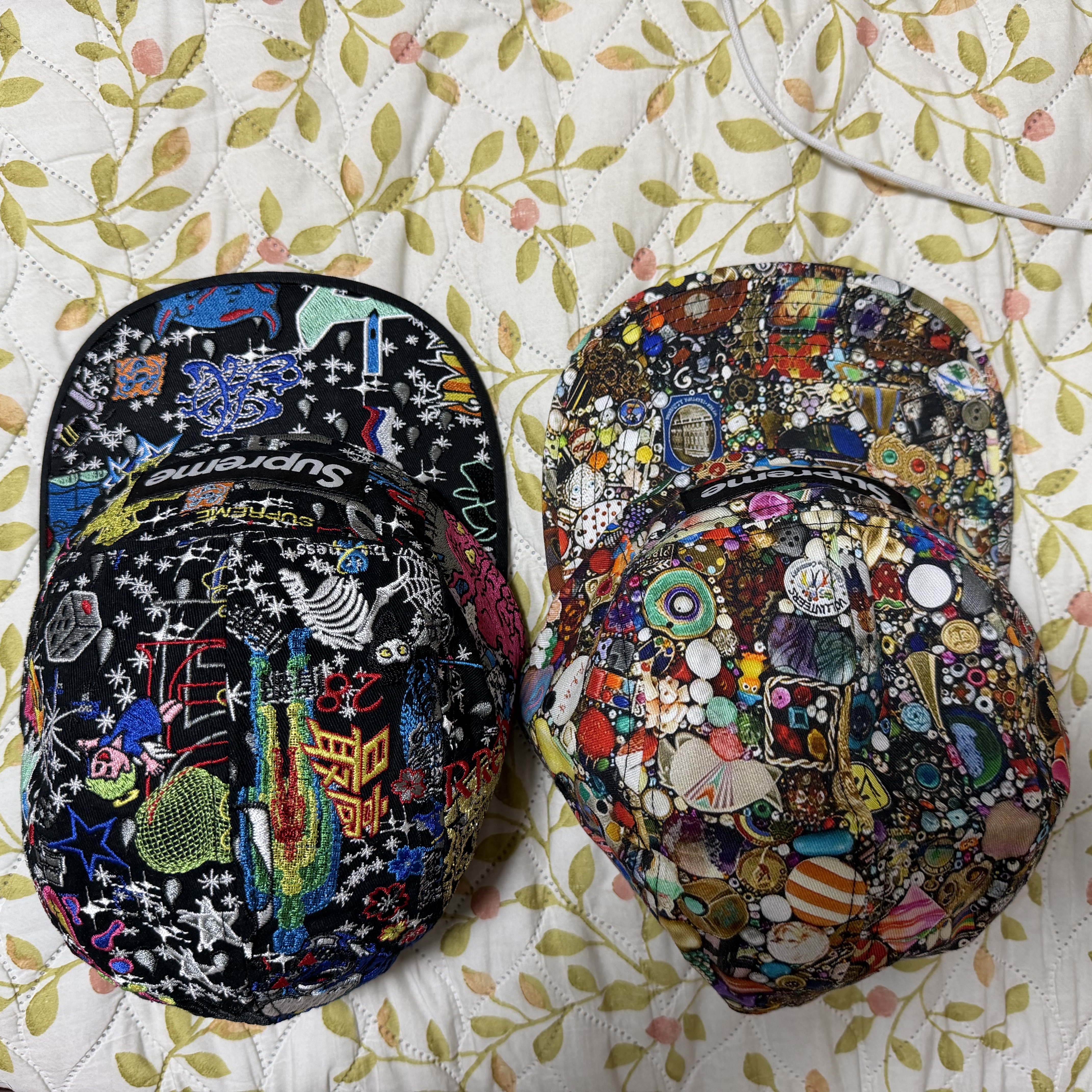 Supreme x Mike Kelley Camp Cap Multicolor - 26SS, Supreme AOI Embroidered Camp Cap Black - 25SS 착용 스타일 - 9